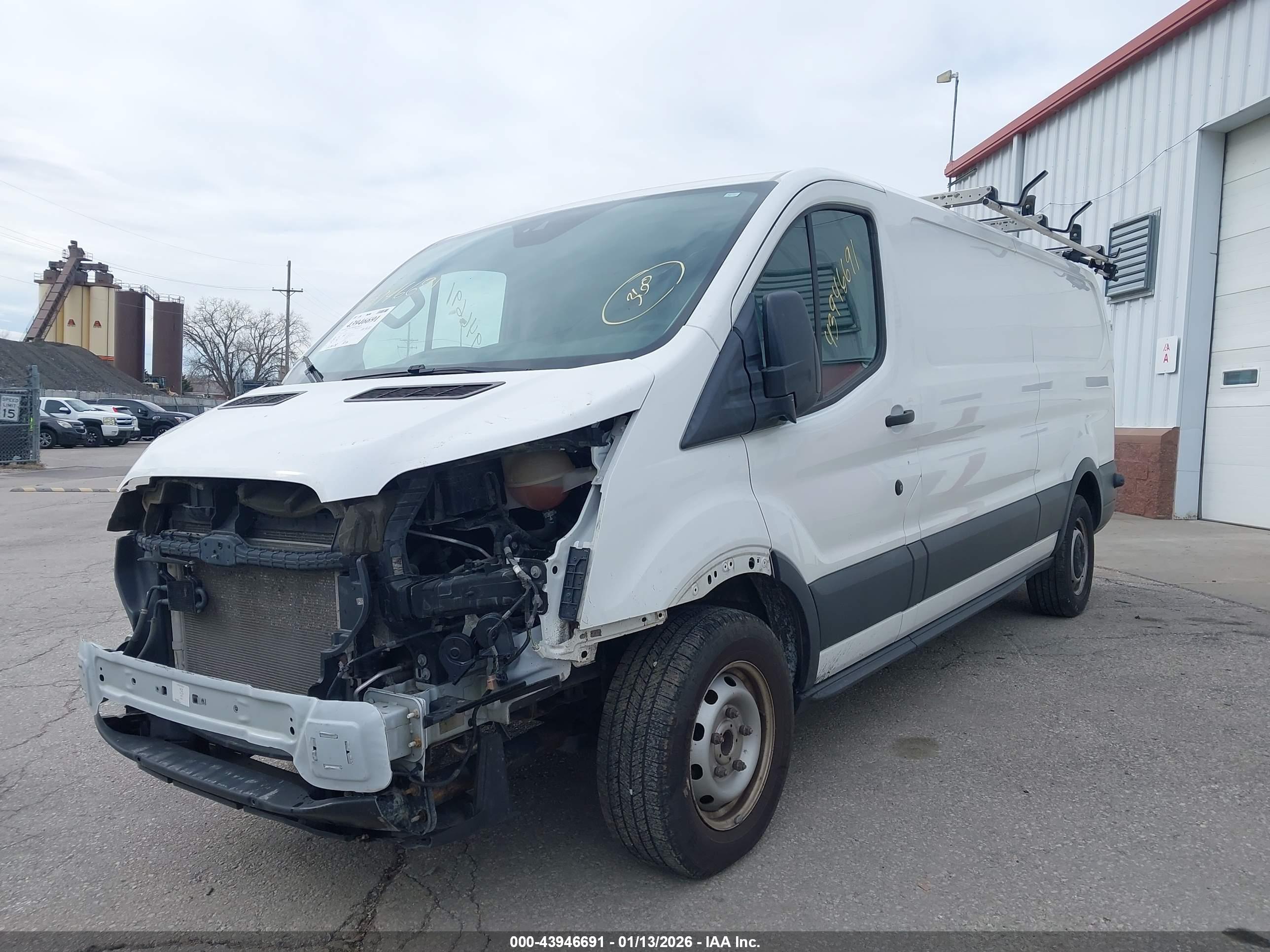 FORD TRANSIT-250 image 2