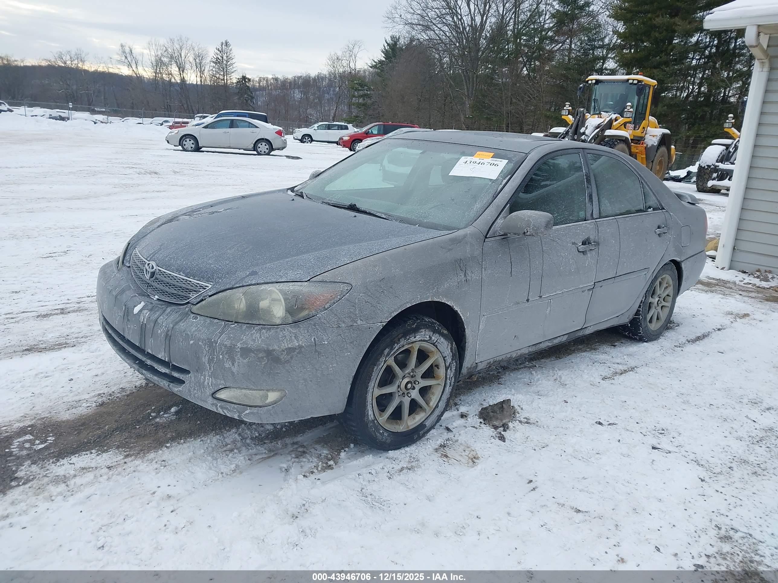 TOYOTA CAMRY image 2