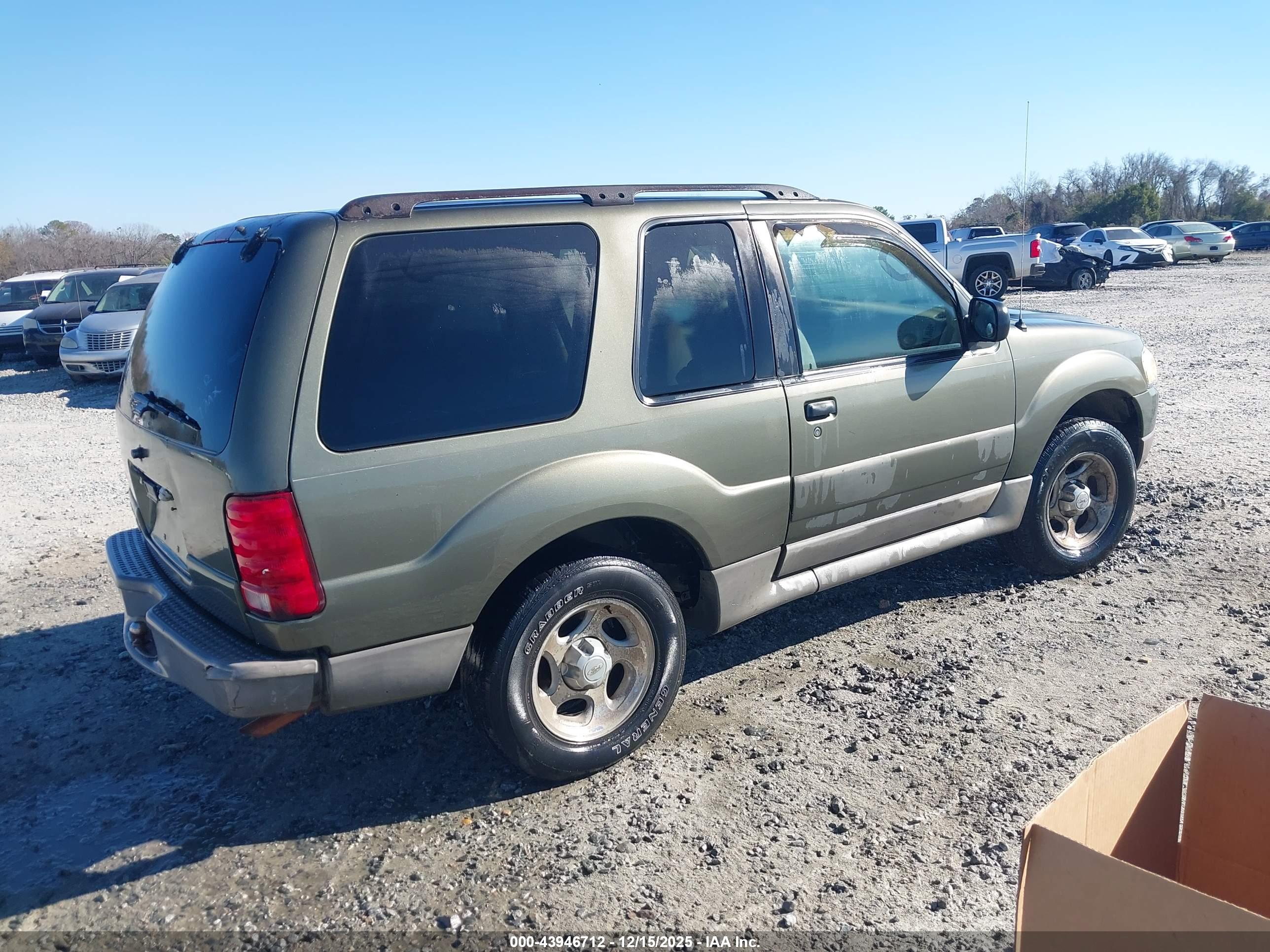 FORD EXPLORER image 4