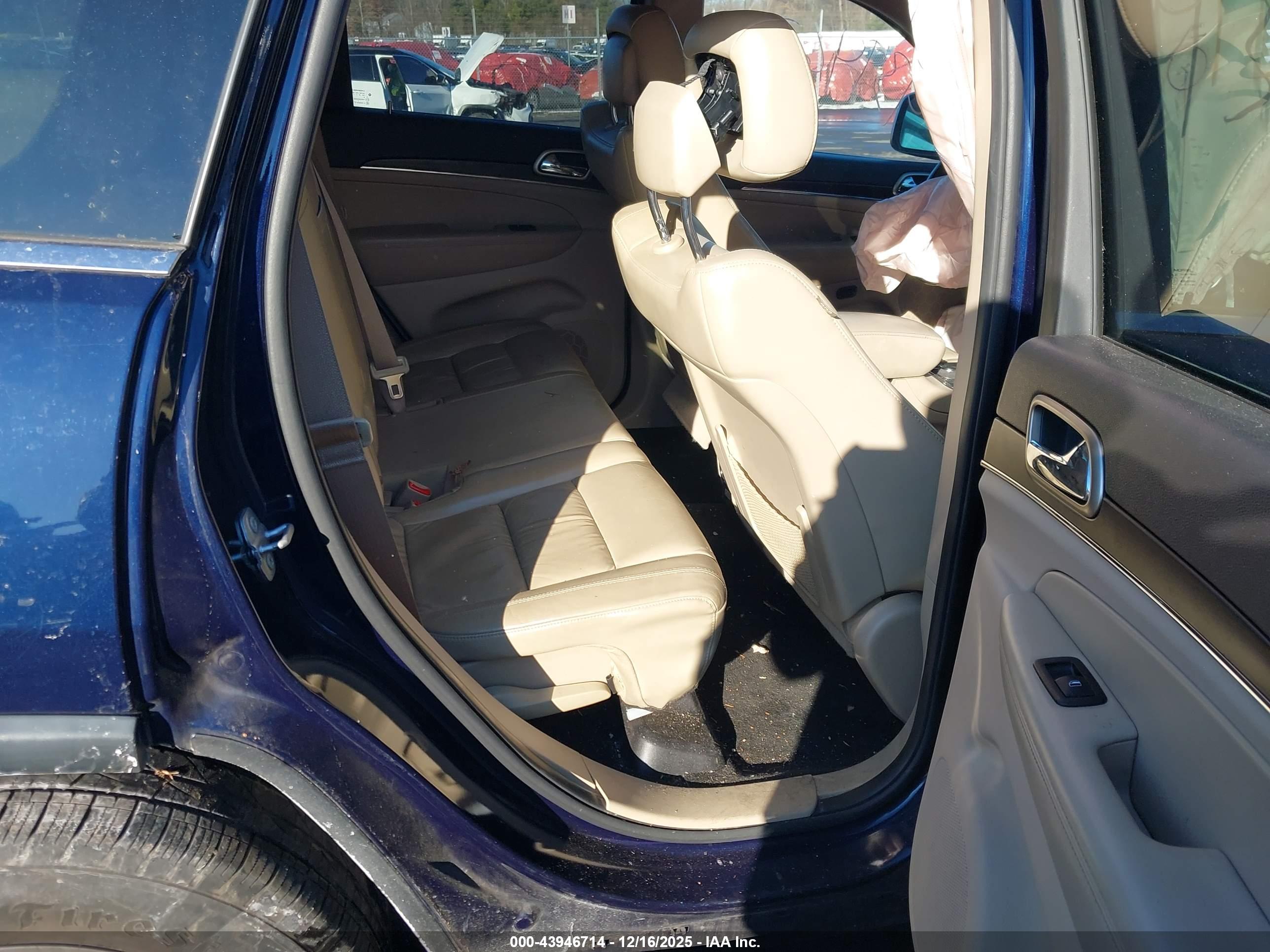 JEEP GRAND image 8