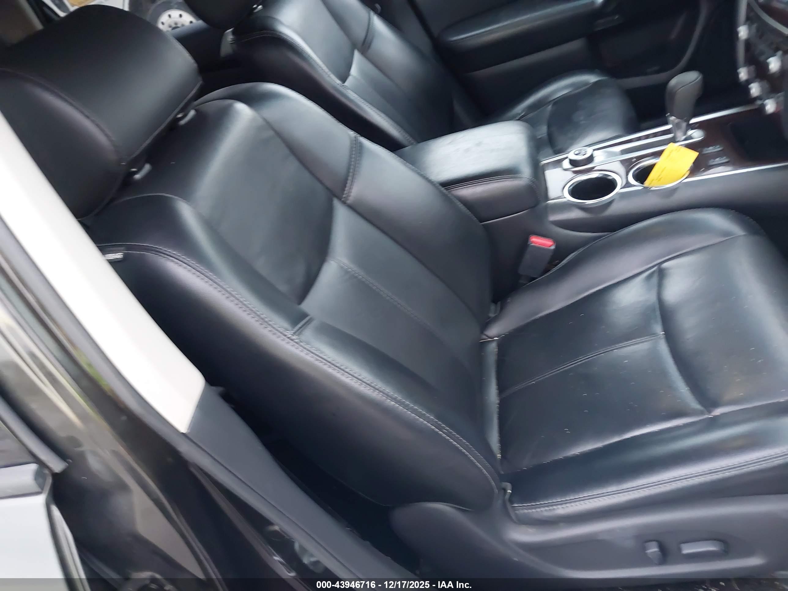 NISSAN PATHFINDER image 8