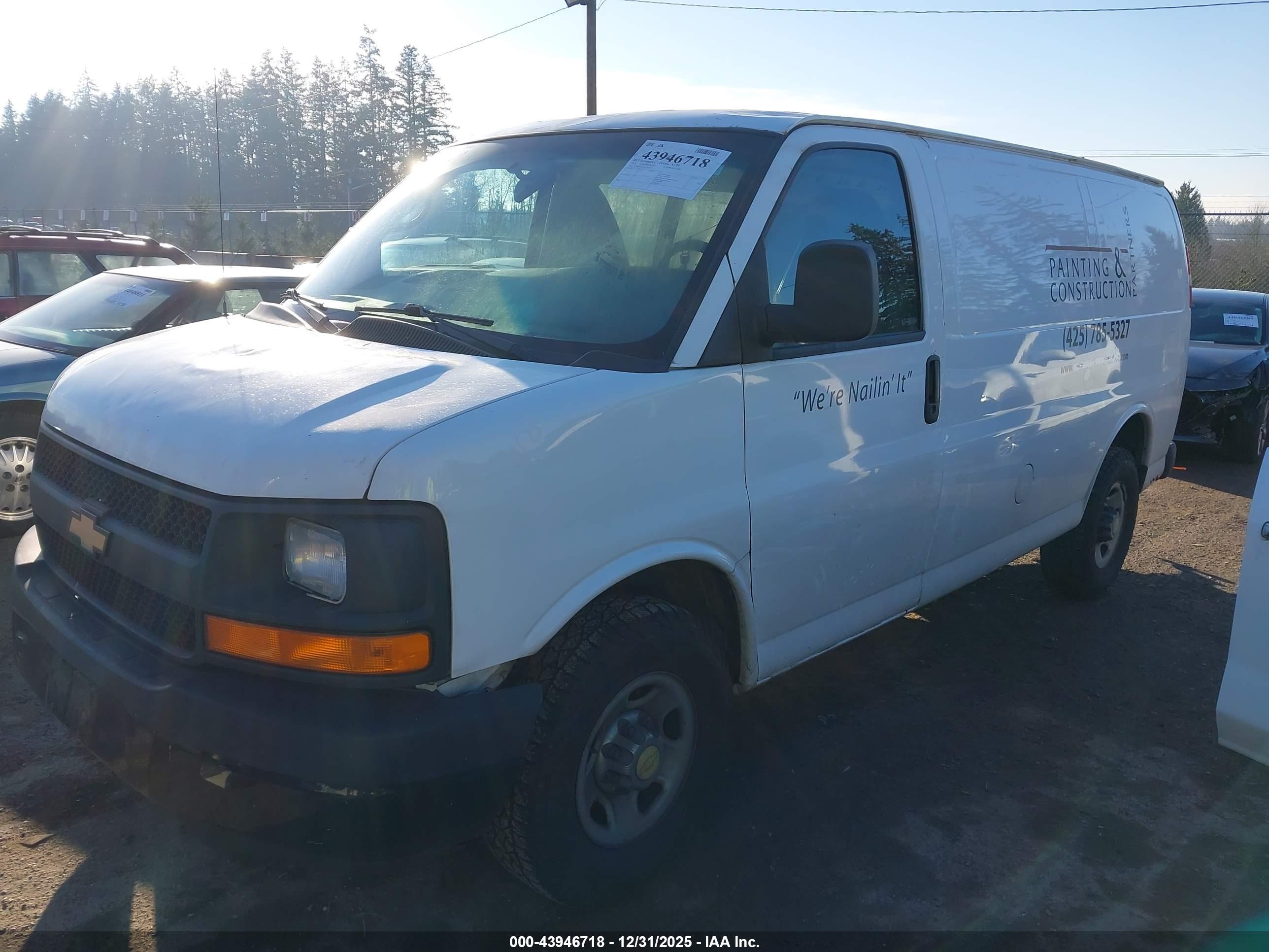 CHEVROLET EXPRESS image 2
