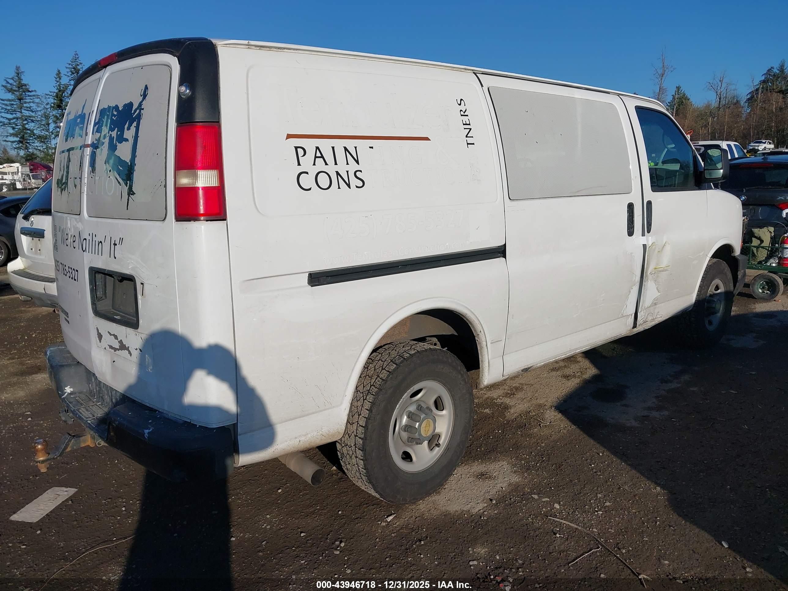 CHEVROLET EXPRESS image 4