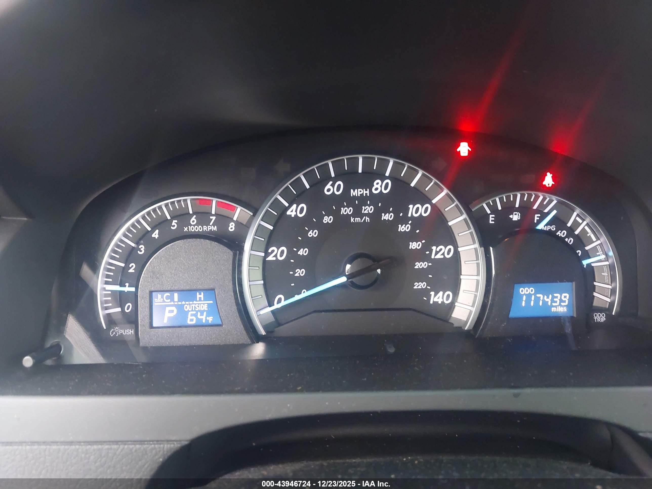 TOYOTA CAMRY image 7