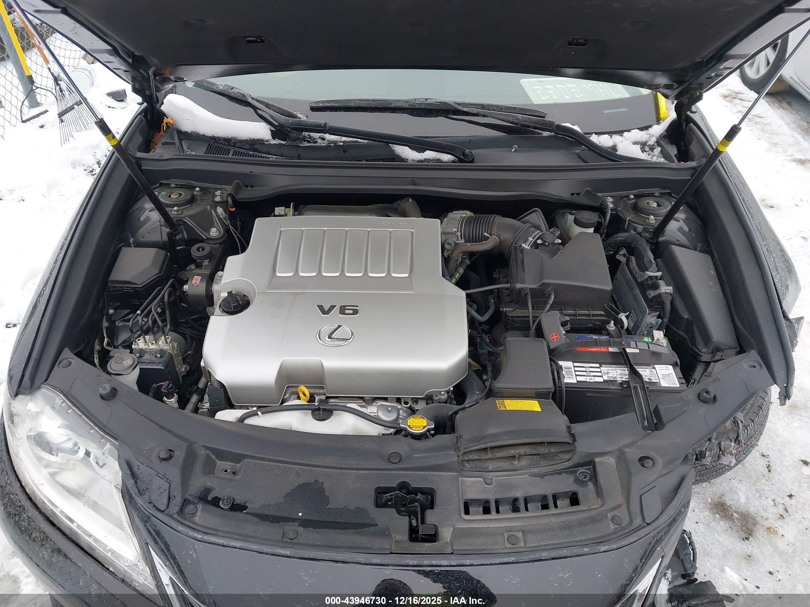 LEXUS ES image 10