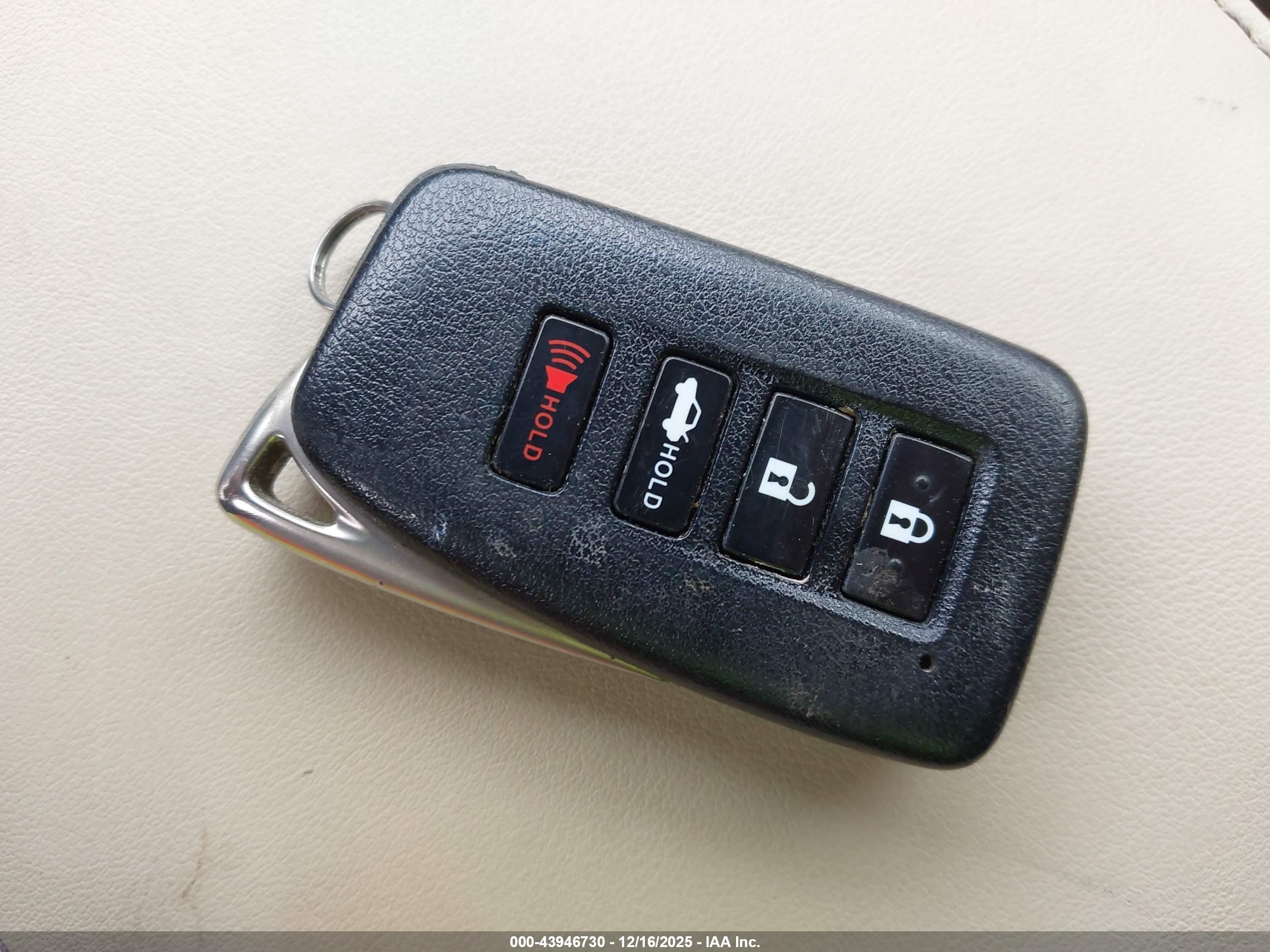 LEXUS ES image 11