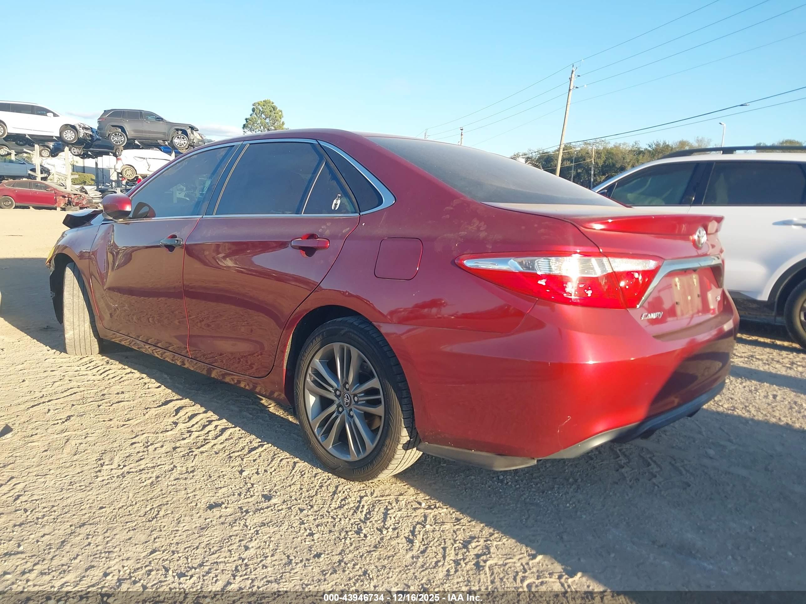 TOYOTA CAMRY image 3