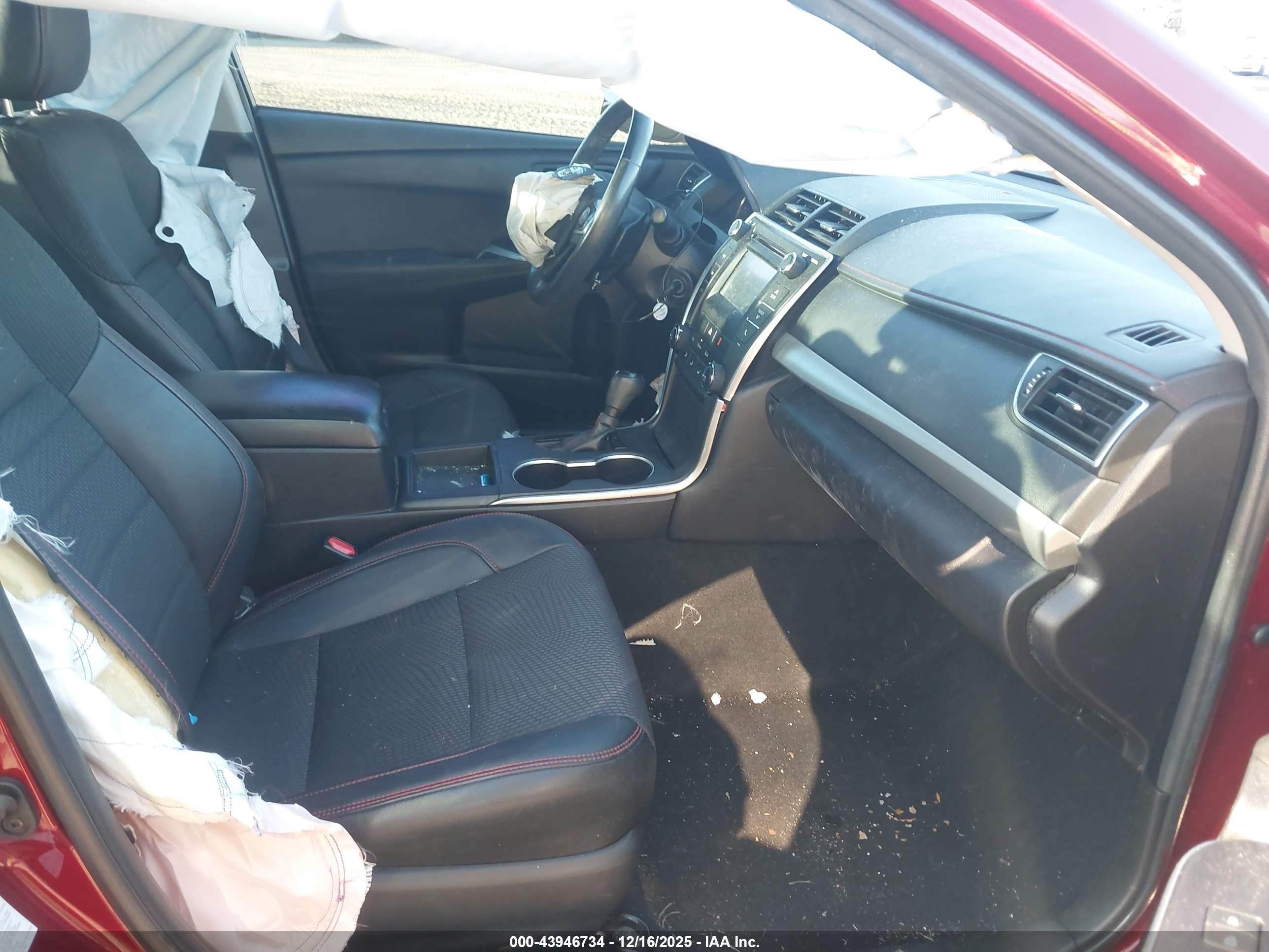 TOYOTA CAMRY image 5