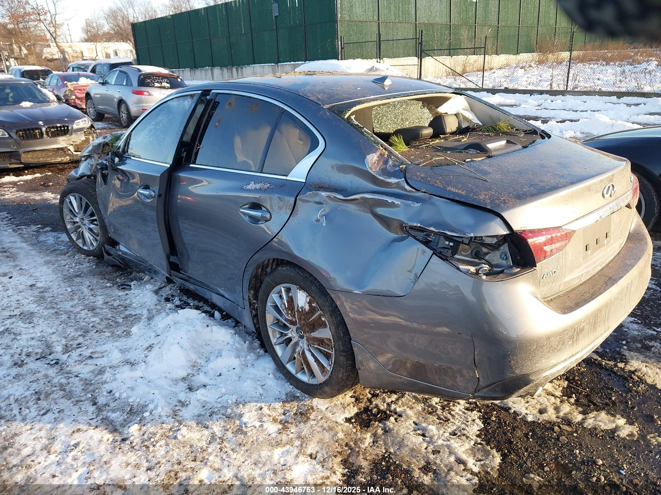 INFINITI Q50 image 3