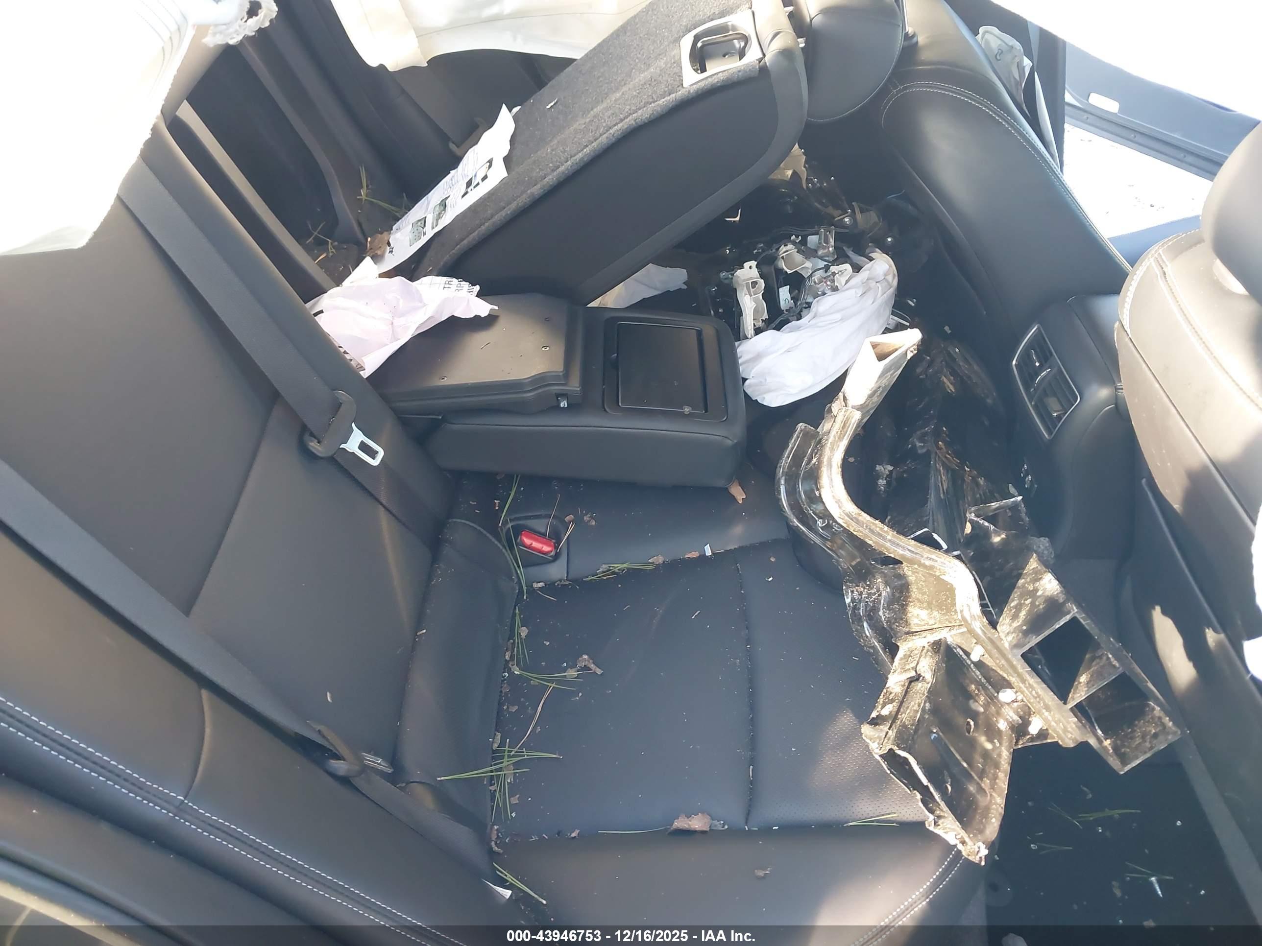 INFINITI Q50 image 8