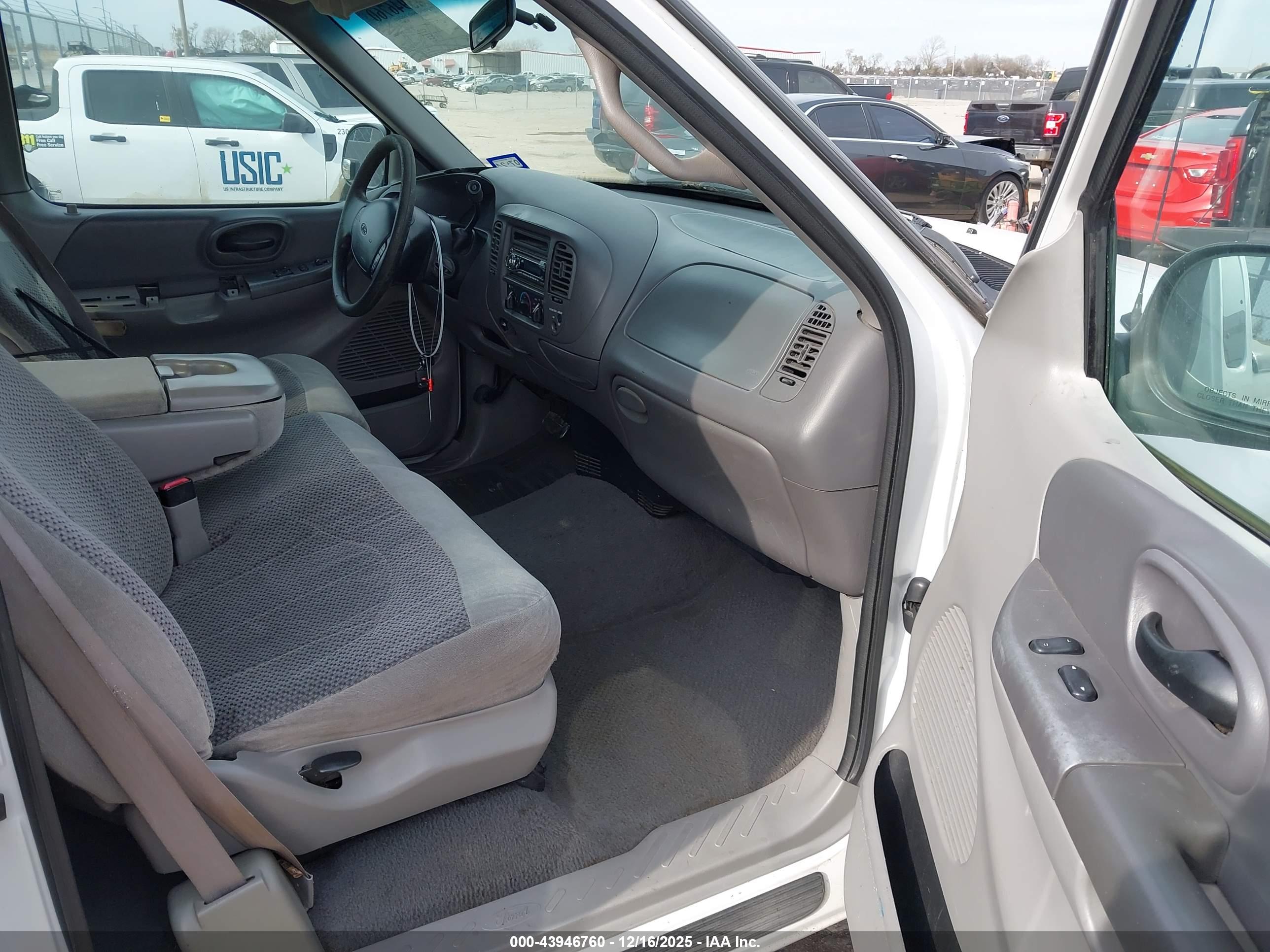 FORD F-150 image 5