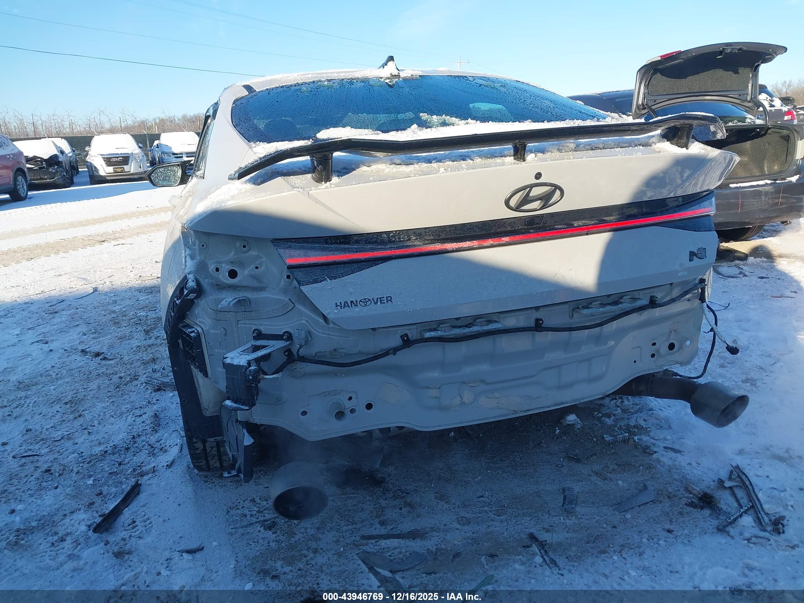HYUNDAI ELANTRA image 6