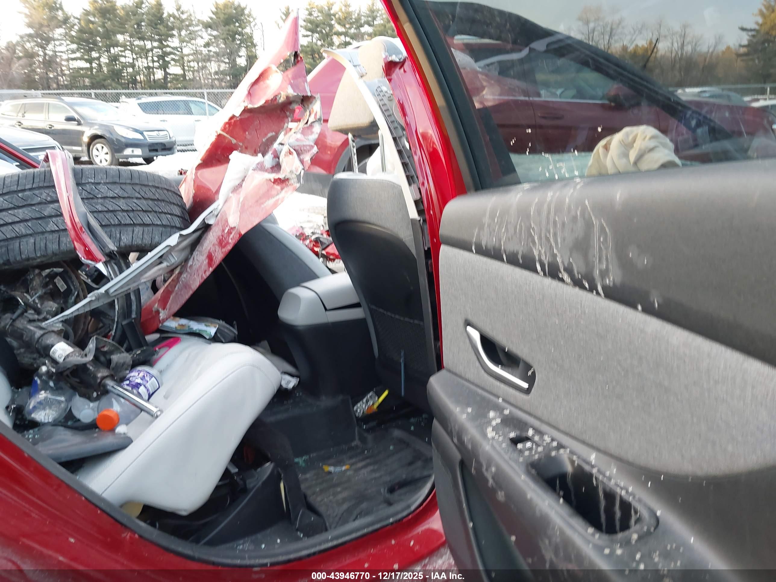 HYUNDAI ELANTRA image 8