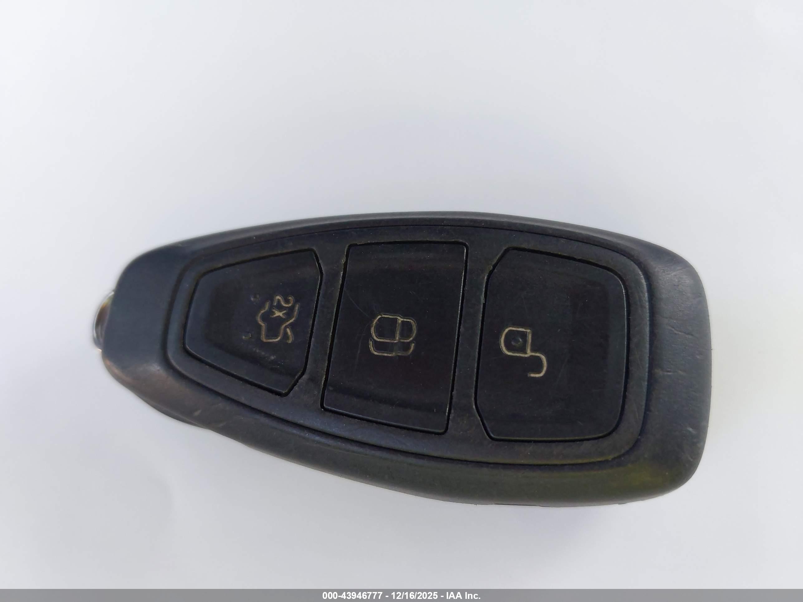 FORD FIESTA image 11