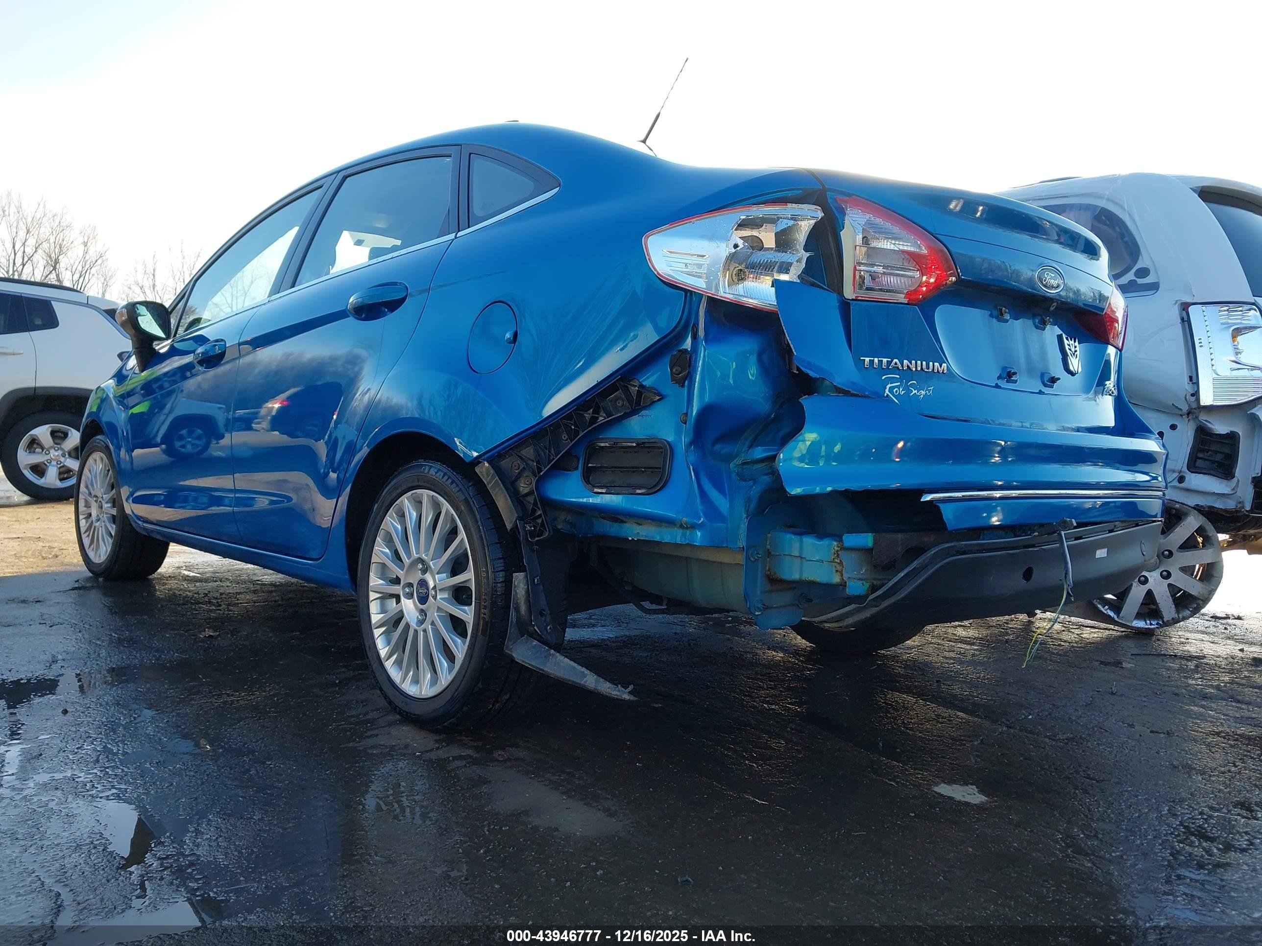 FORD FIESTA image 3
