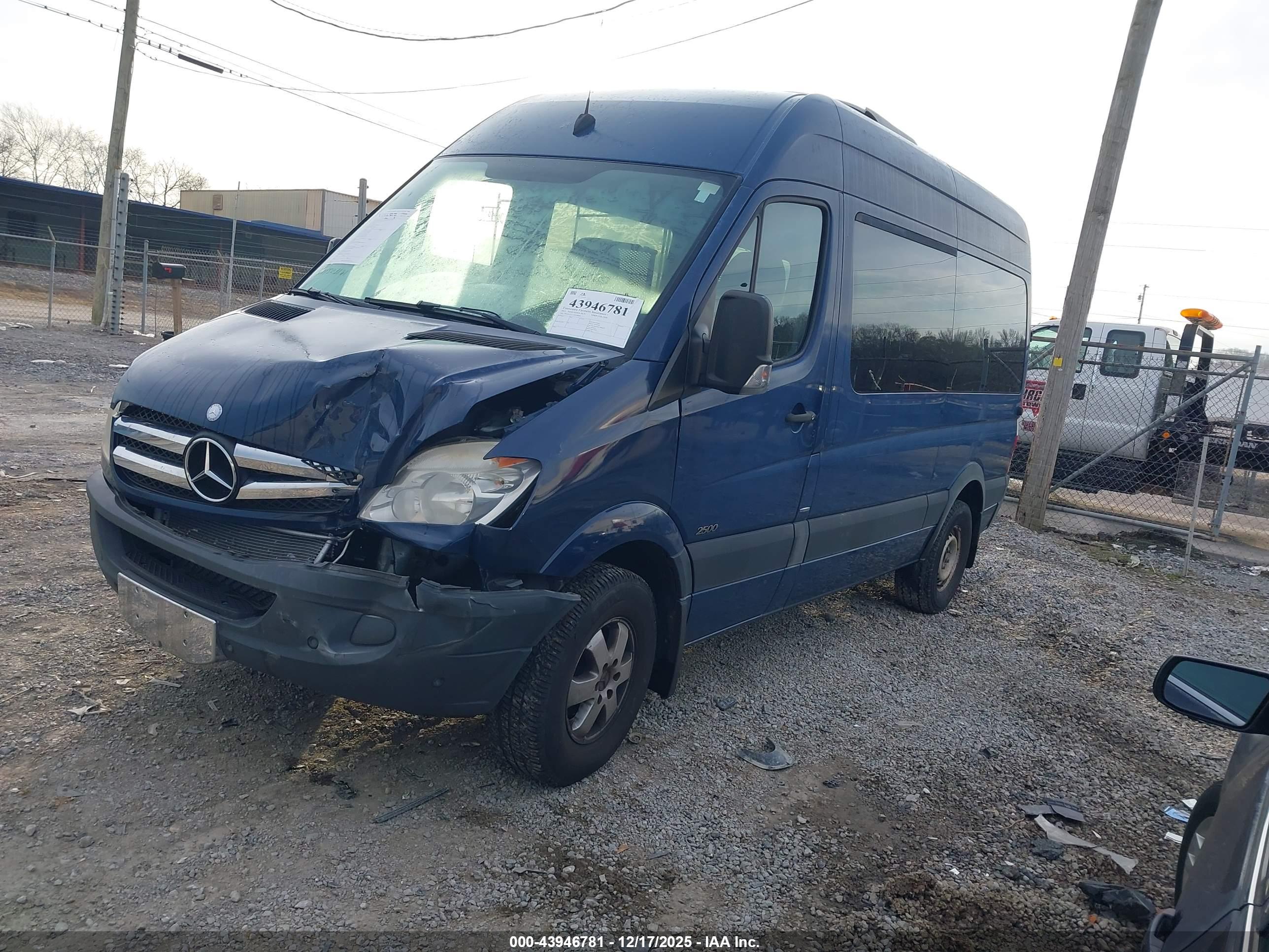 MERCEDES-BENZ SPRINTER image 2