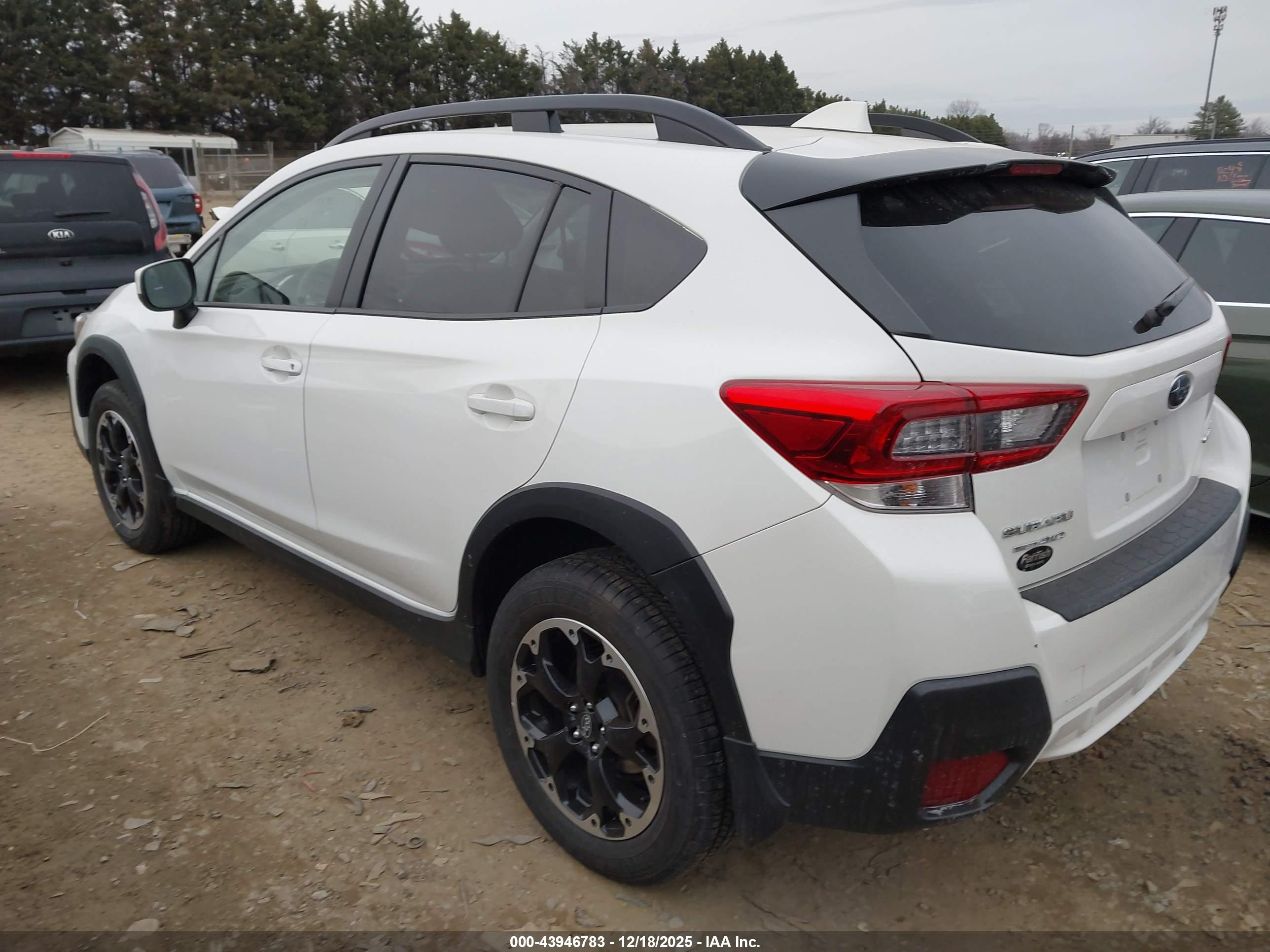 SUBARU CROSSTREK image 3