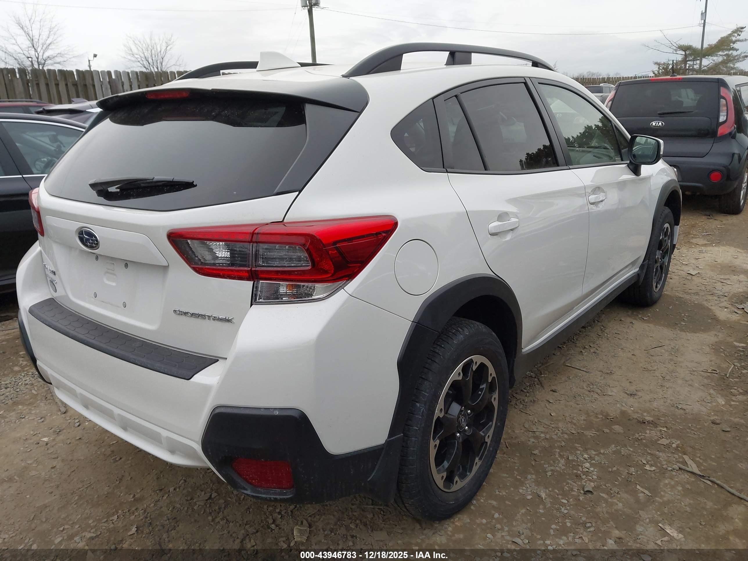 SUBARU CROSSTREK image 4