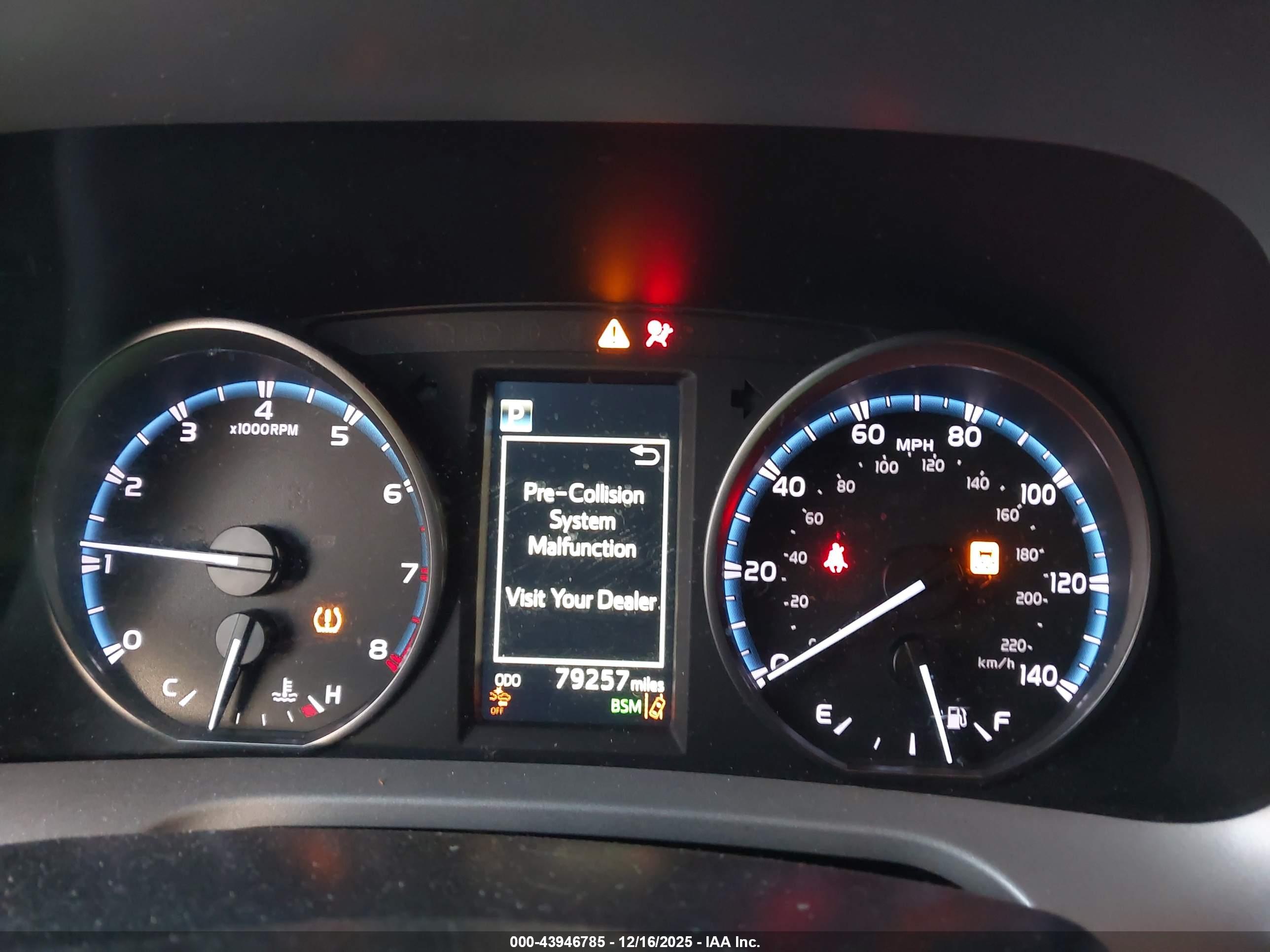TOYOTA RAV4 image 7