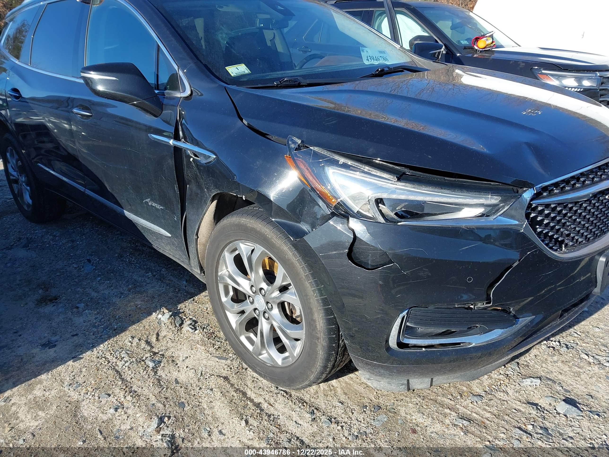 BUICK ENCLAVE image 6
