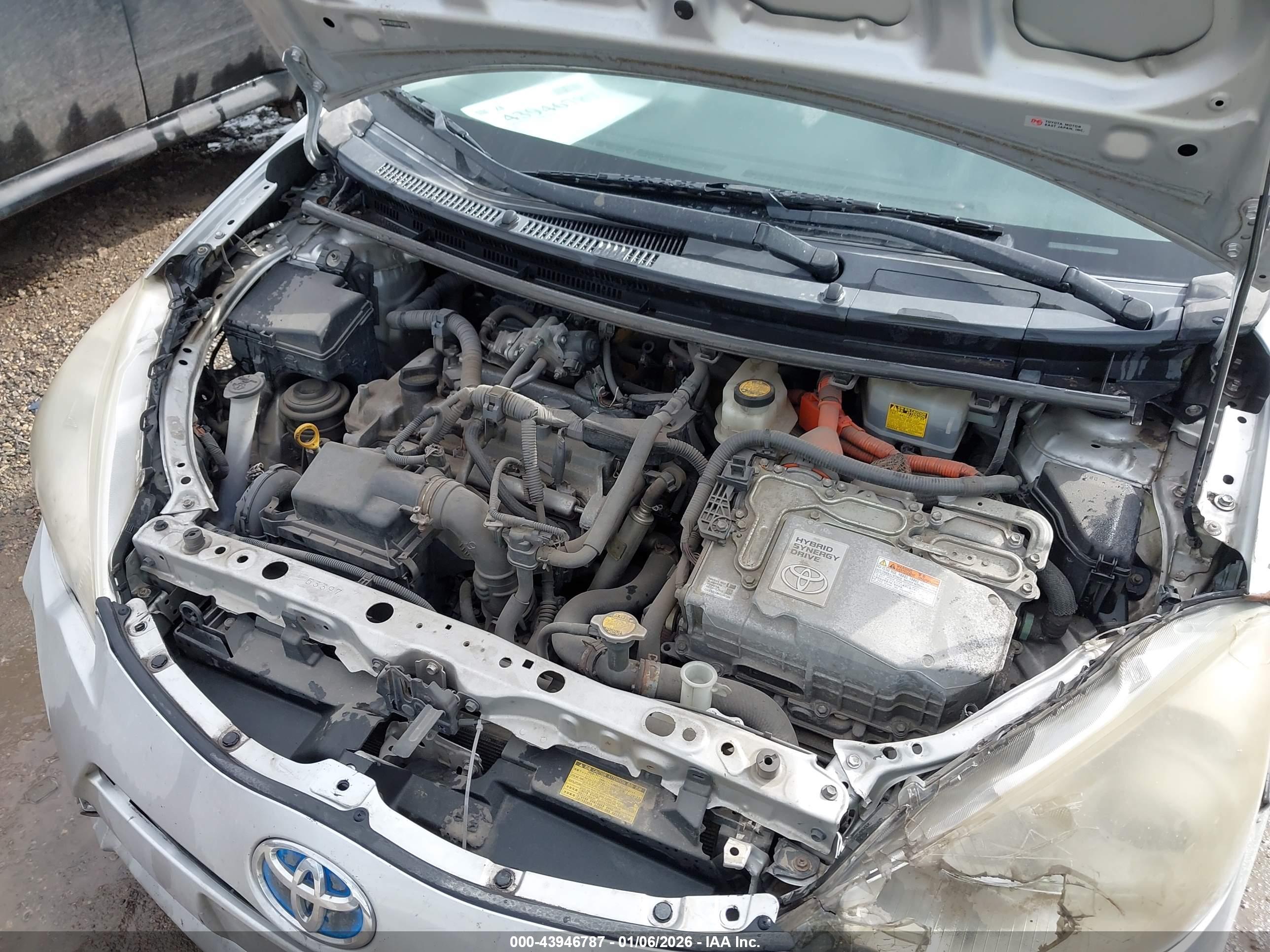TOYOTA PRIUS image 10