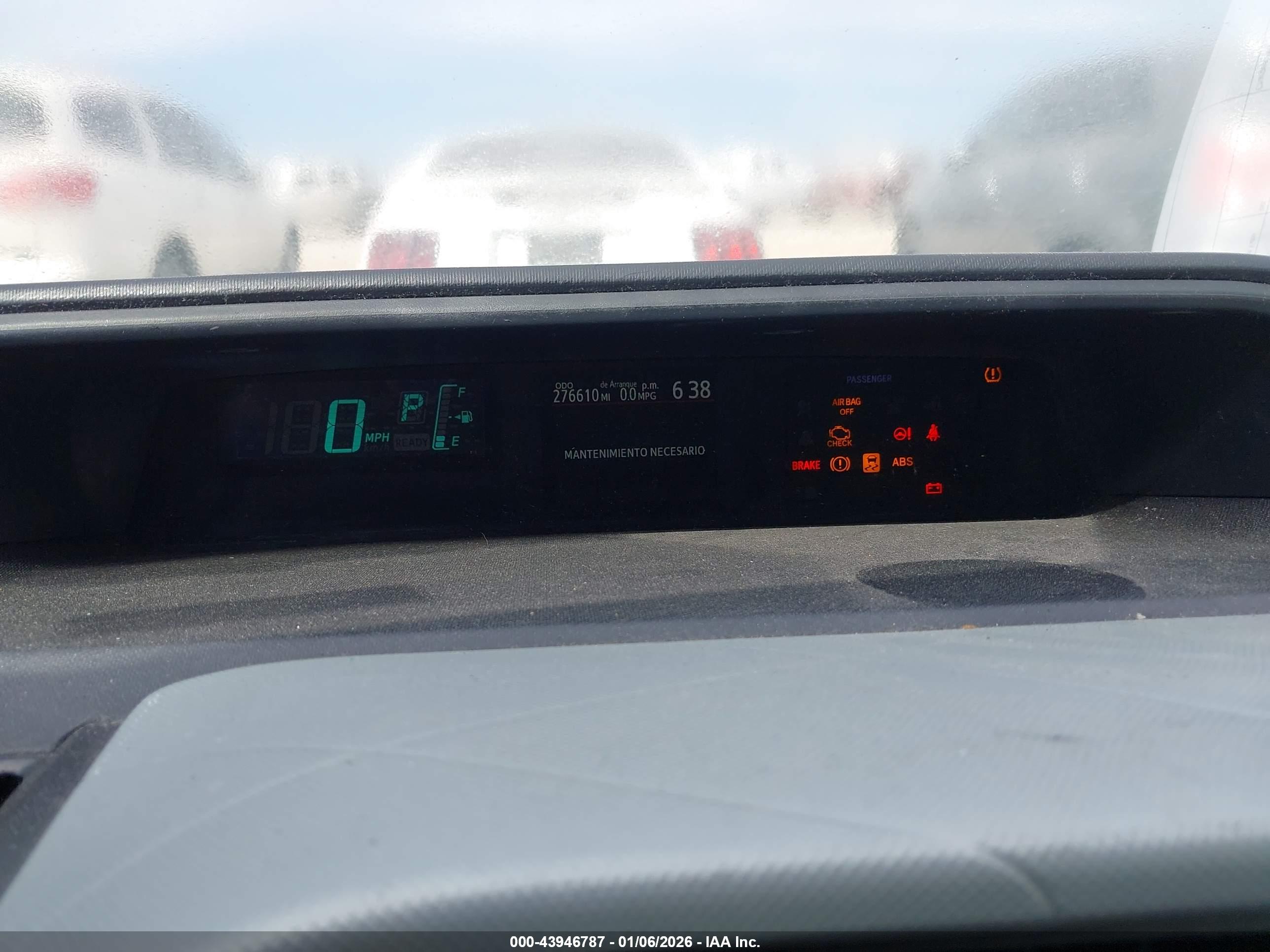 TOYOTA PRIUS image 7