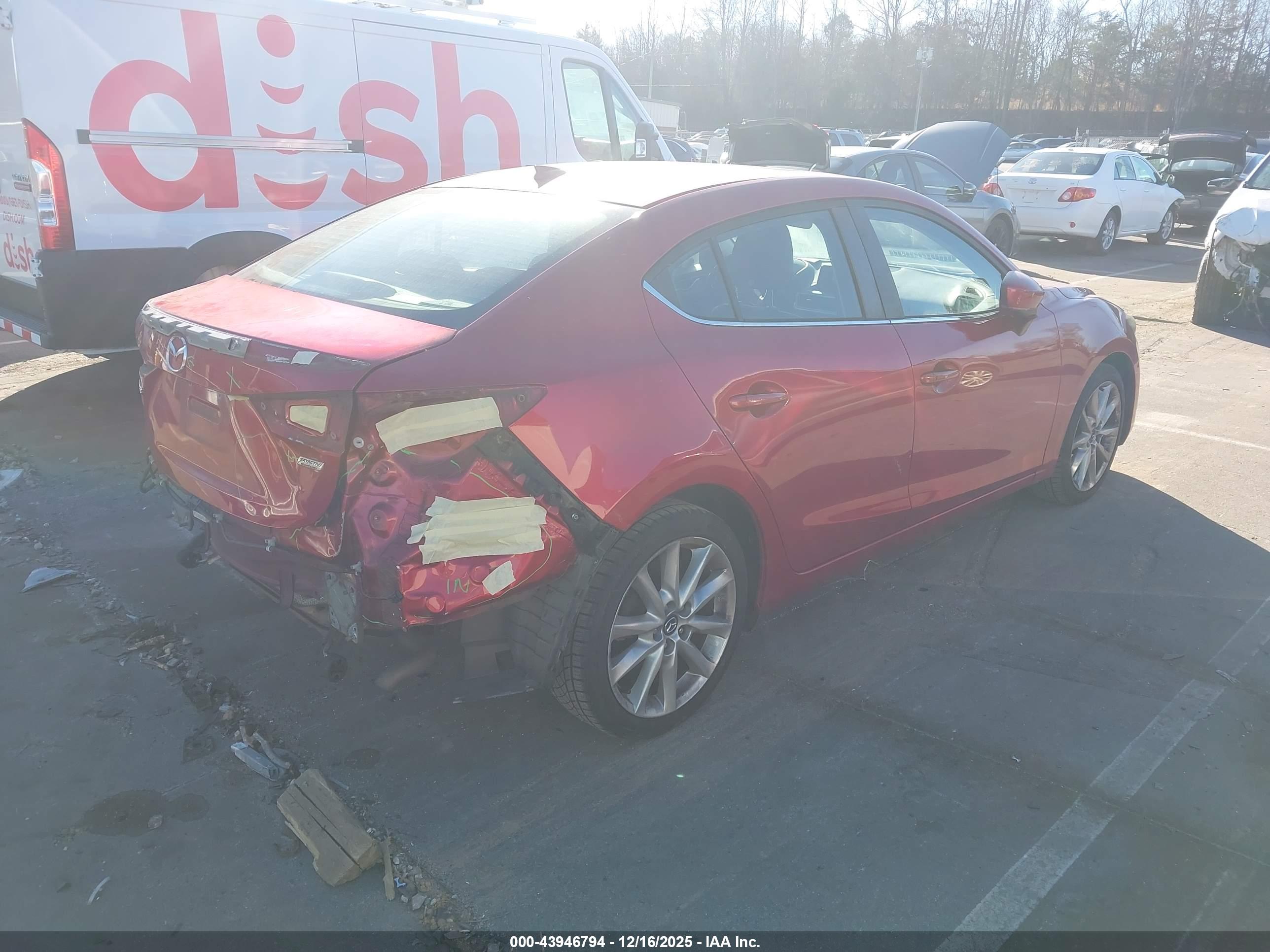 MAZDA MAZDA3 image 4