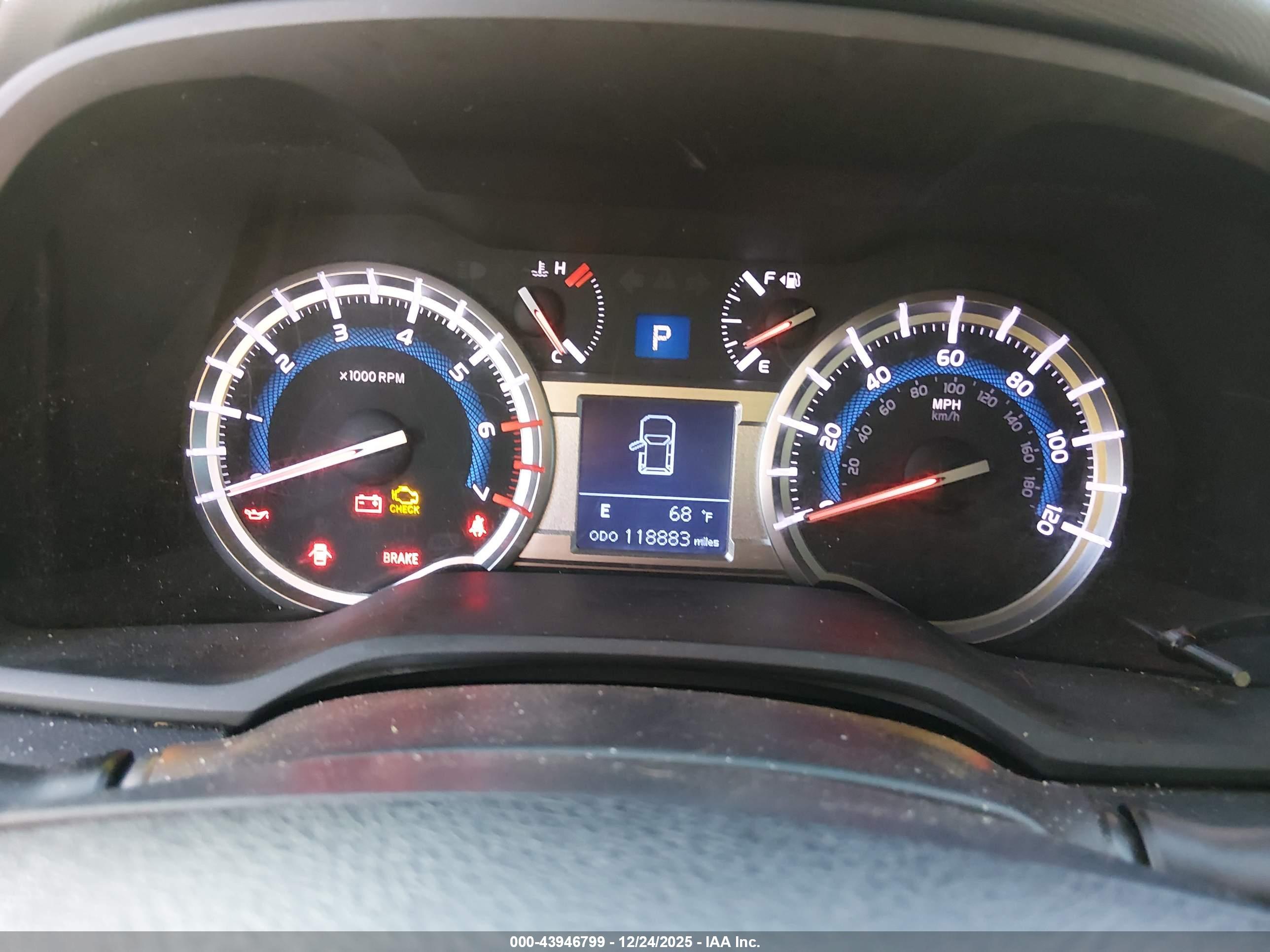 TOYOTA 4RUNNER image 7