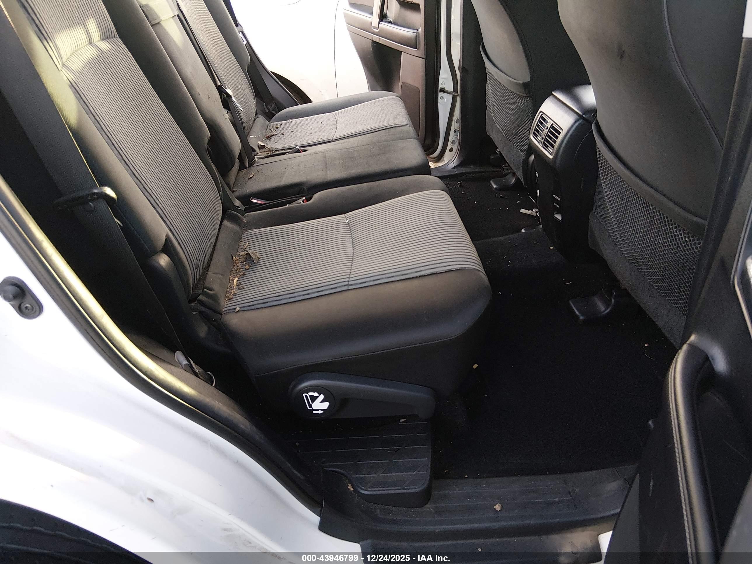 TOYOTA 4RUNNER image 8