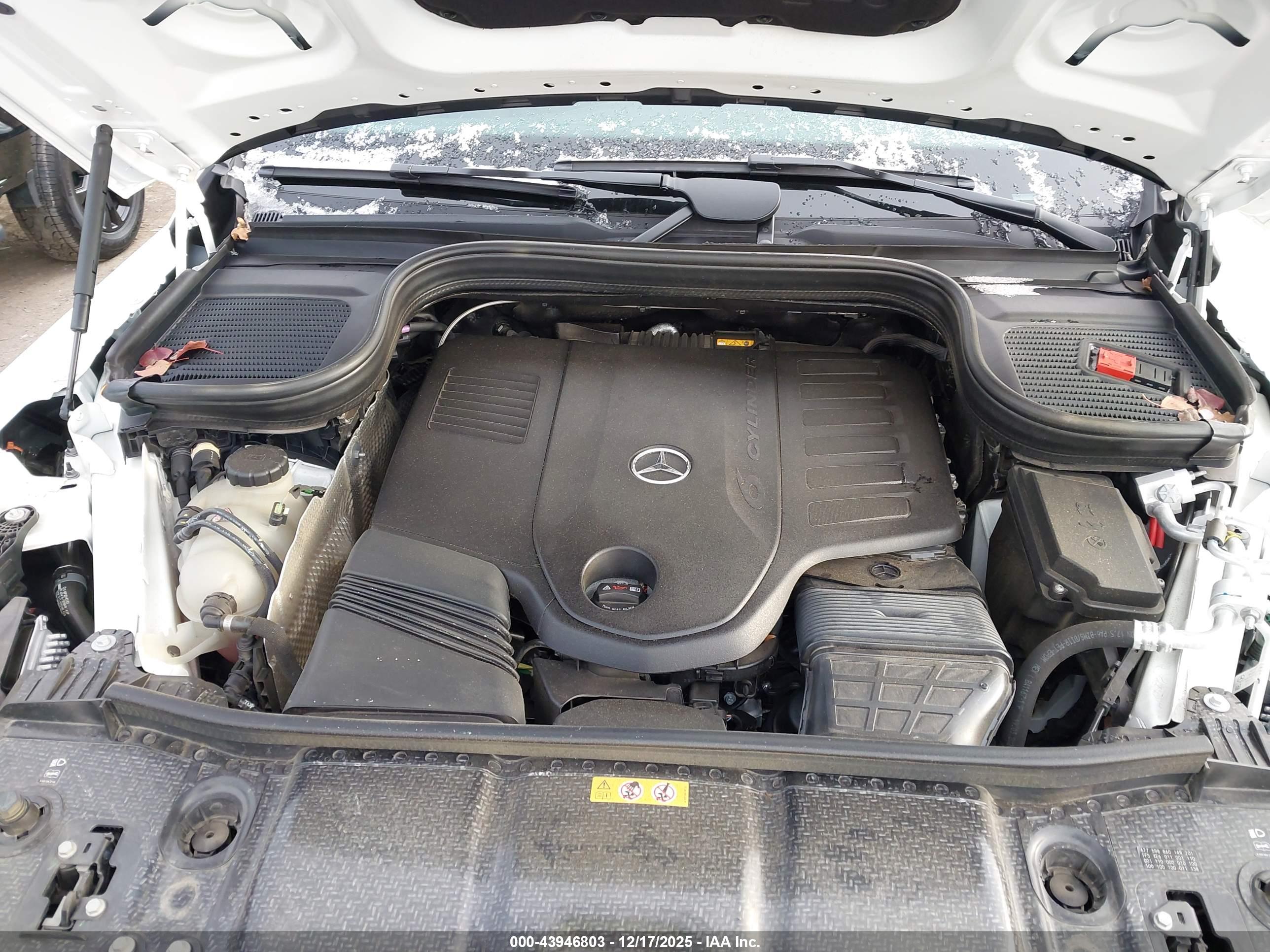 MERCEDES-BENZ GLS image 10