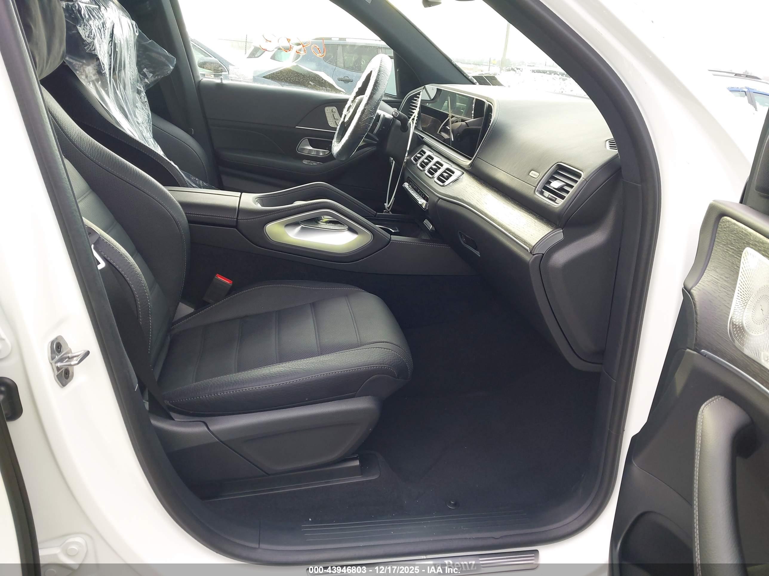 MERCEDES-BENZ GLS image 5
