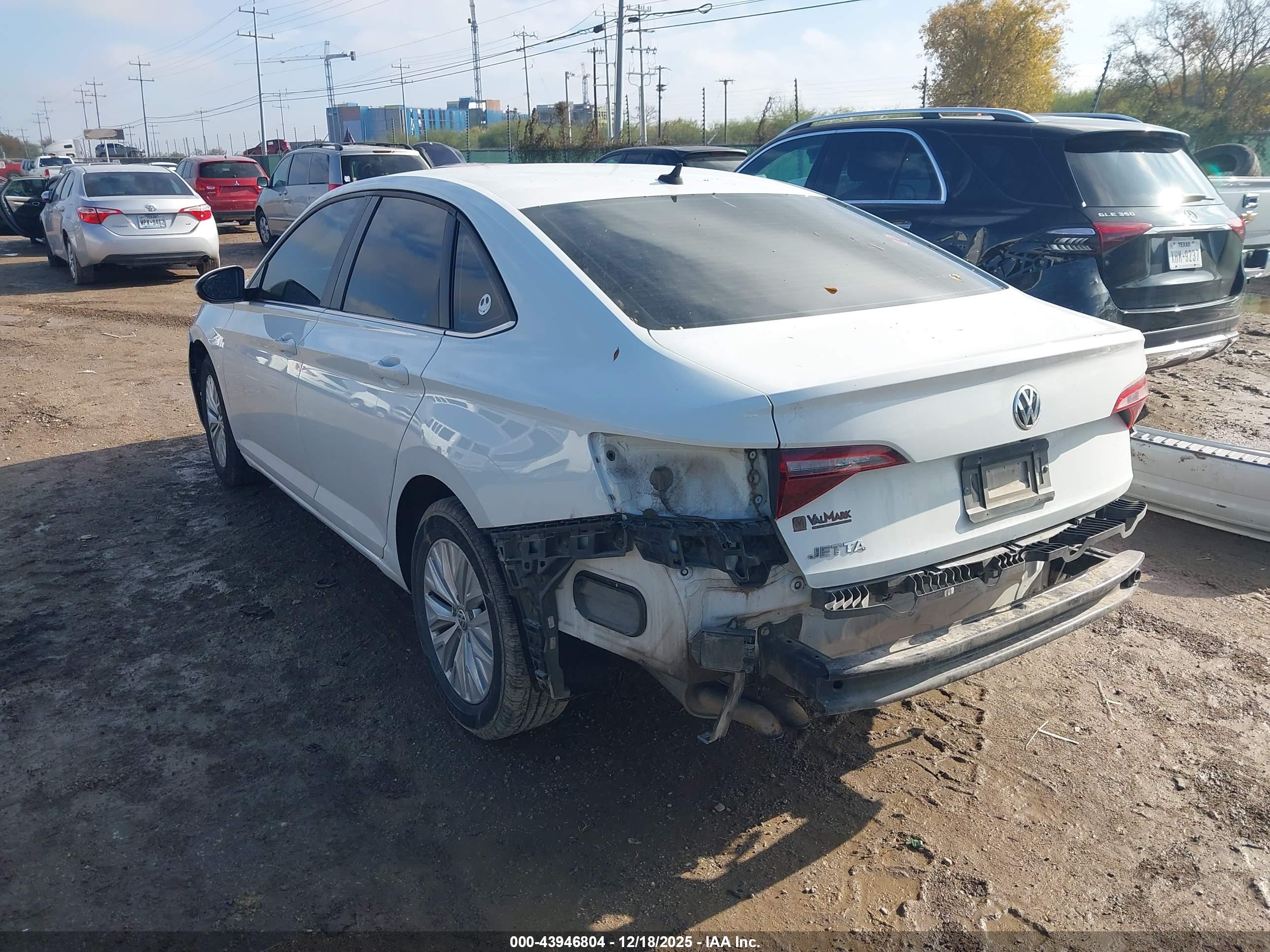 VOLKSWAGEN JETTA image 3