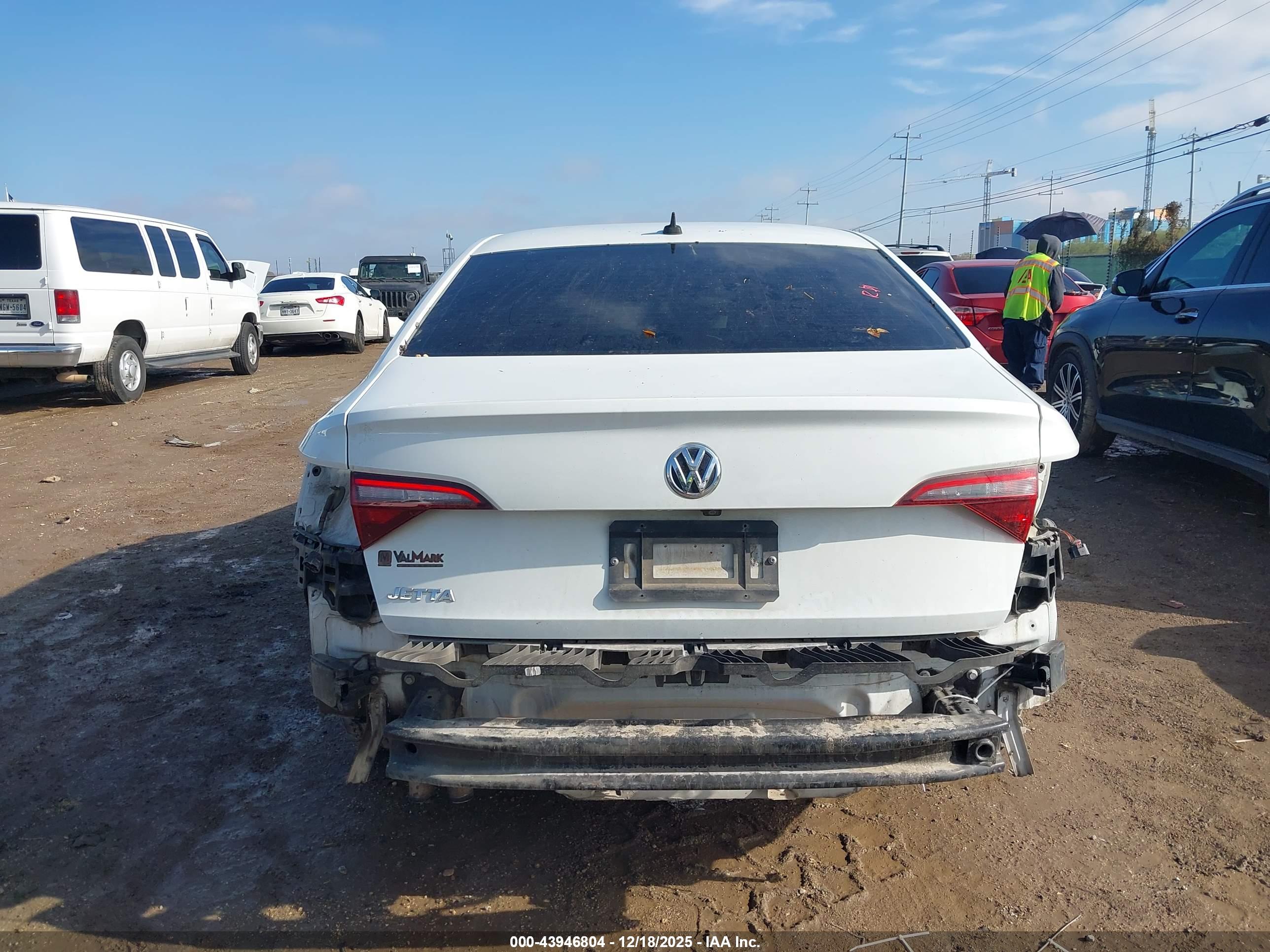 VOLKSWAGEN JETTA image 6