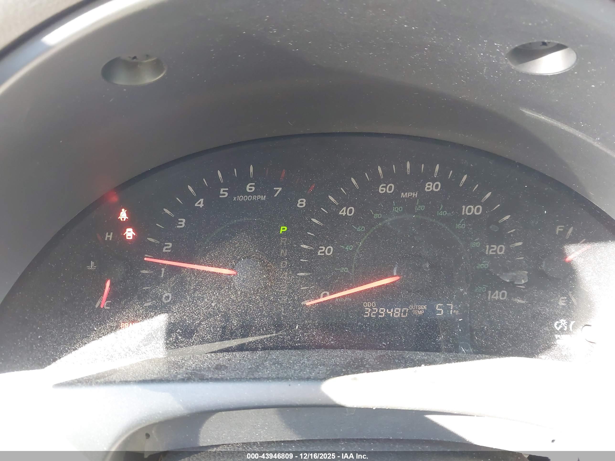 TOYOTA CAMRY image 7