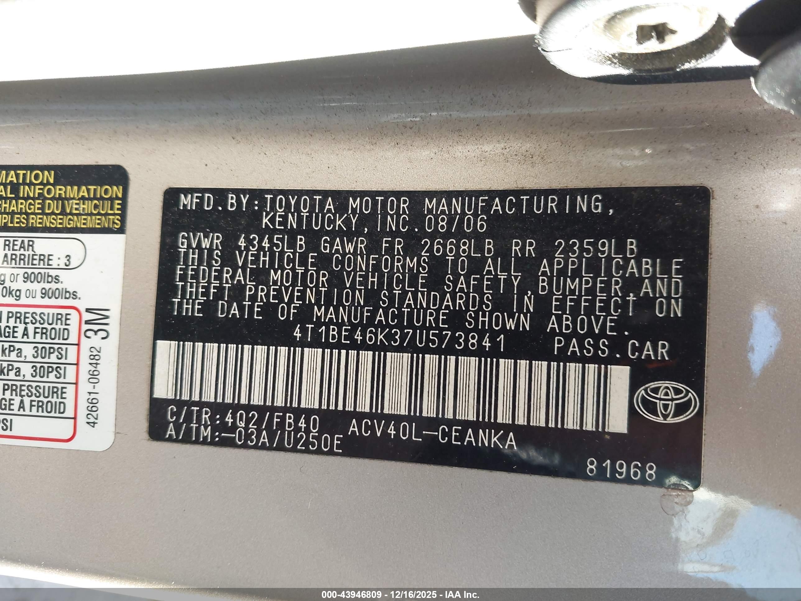TOYOTA CAMRY image 9