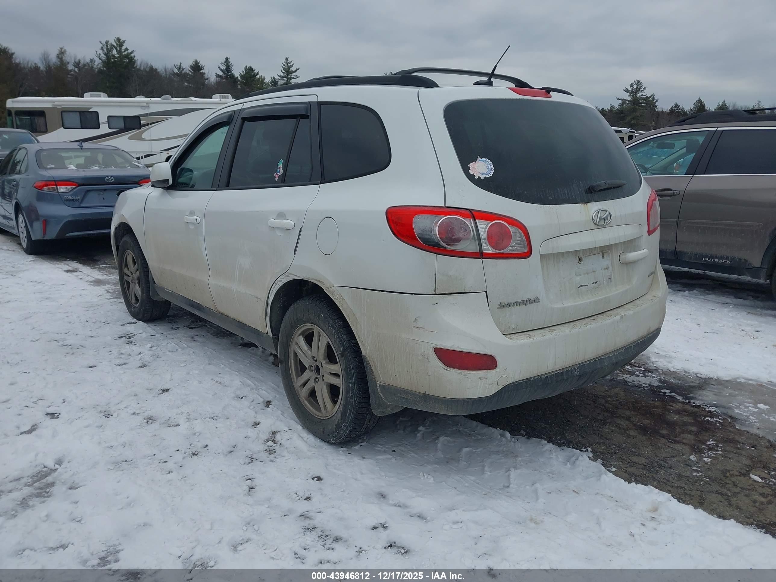 HYUNDAI SANTA image 3