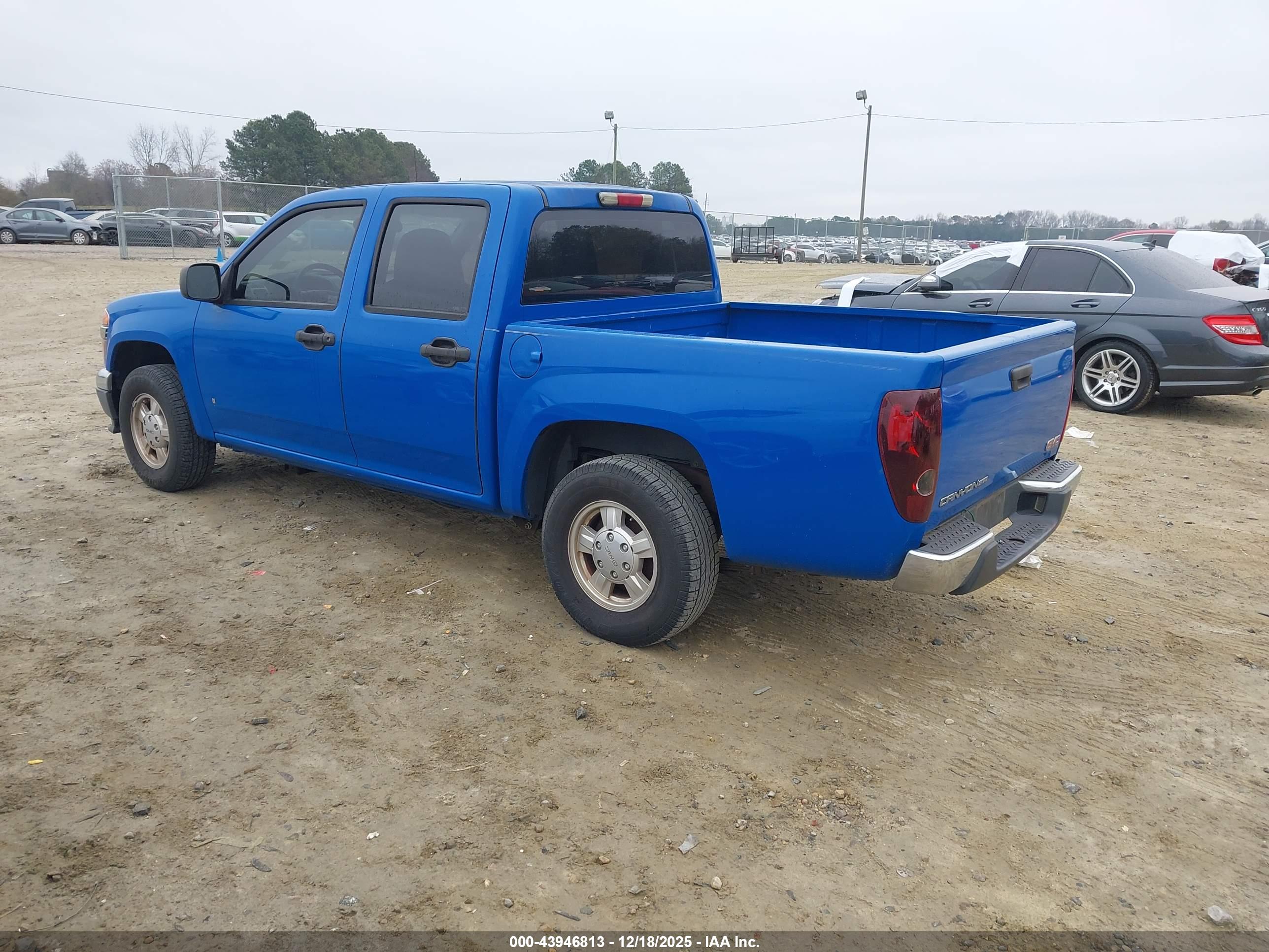 GMC CANYON image 3