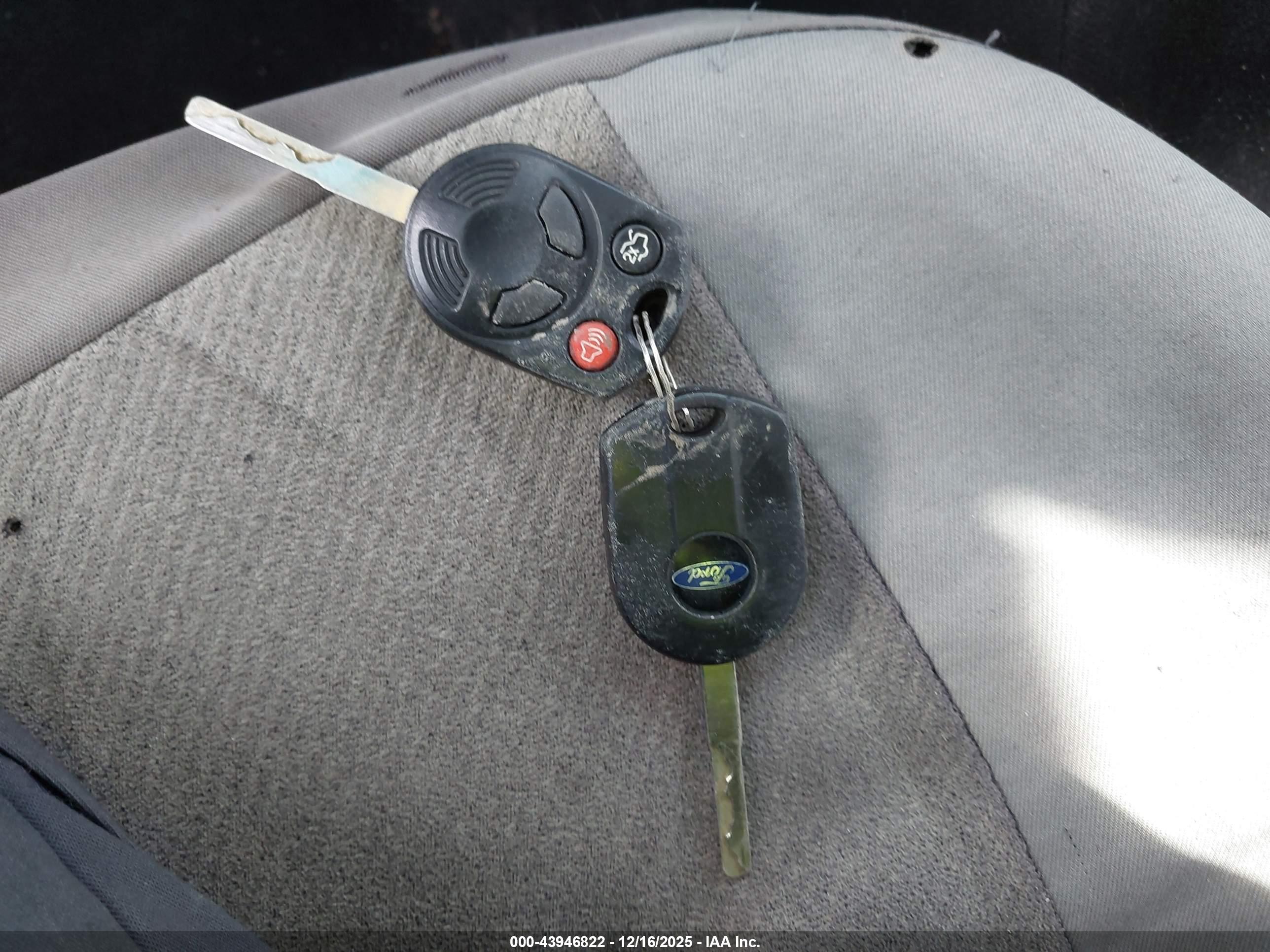 FORD FOCUS image 11