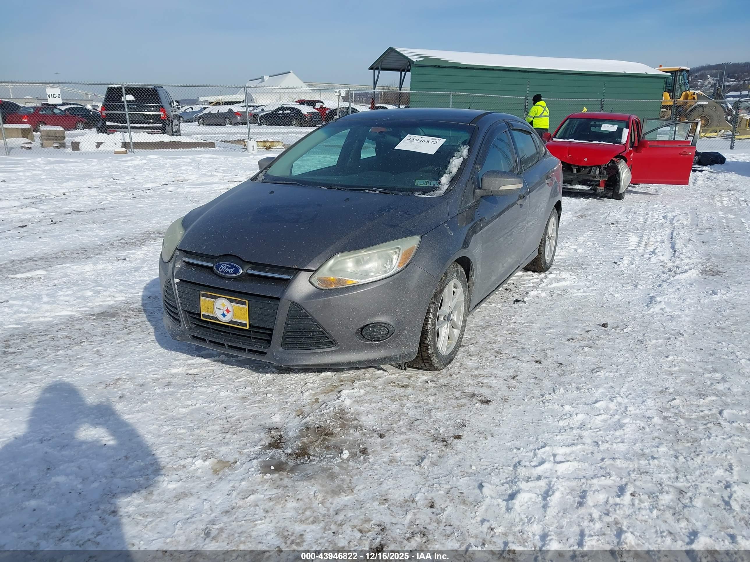 FORD FOCUS image 2