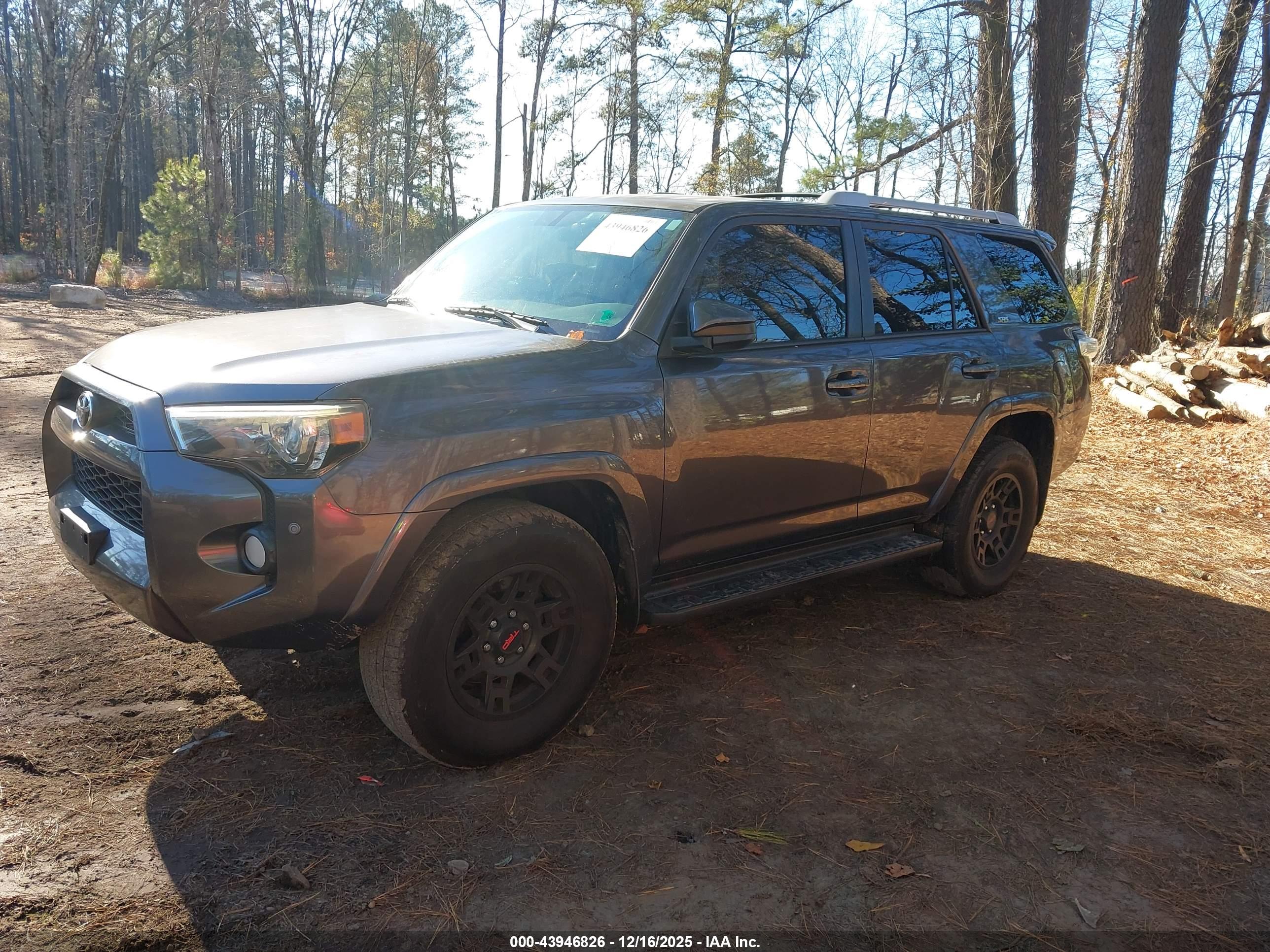 TOYOTA 4RUNNER image 2
