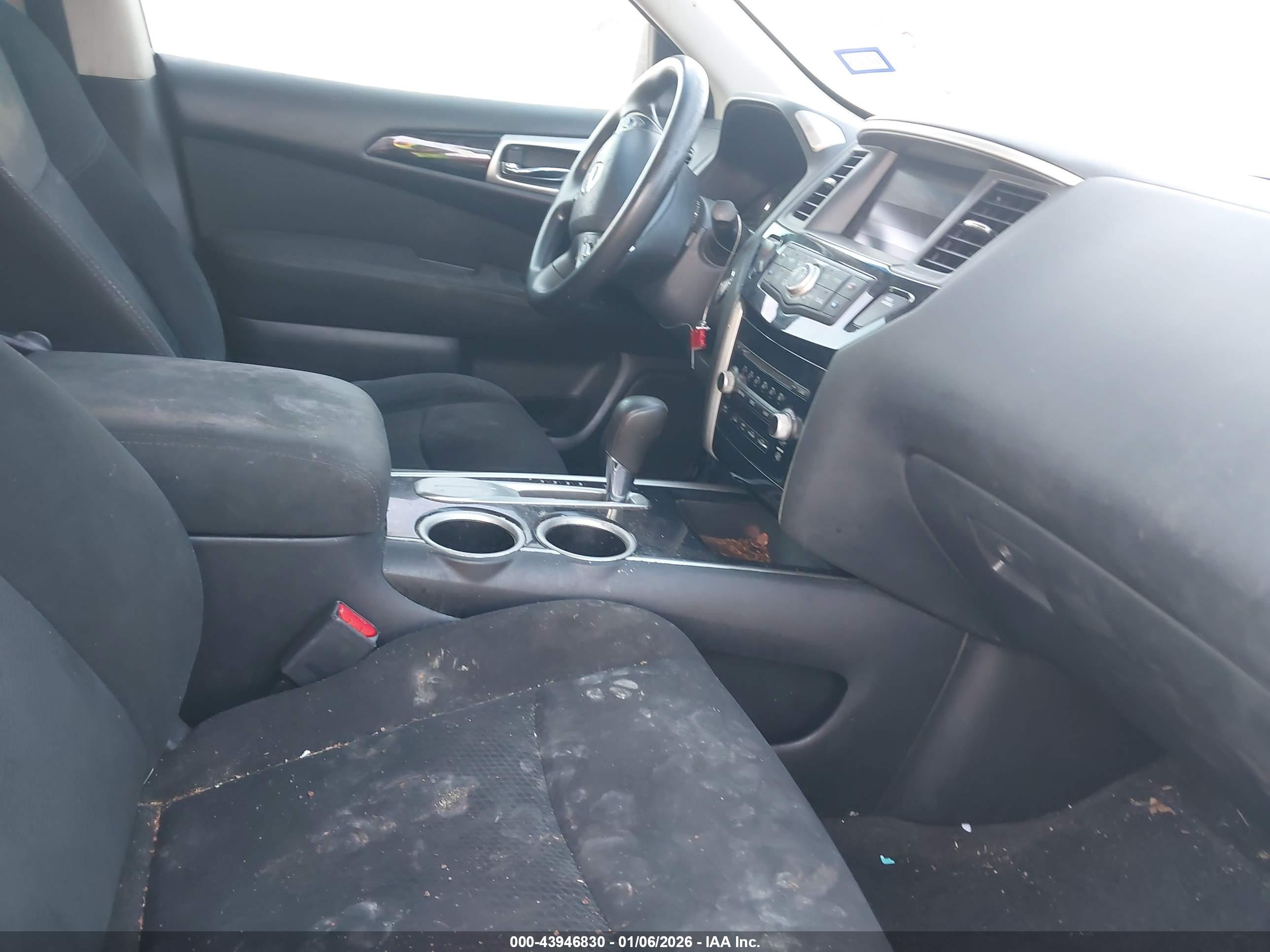 NISSAN PATHFINDER image 5