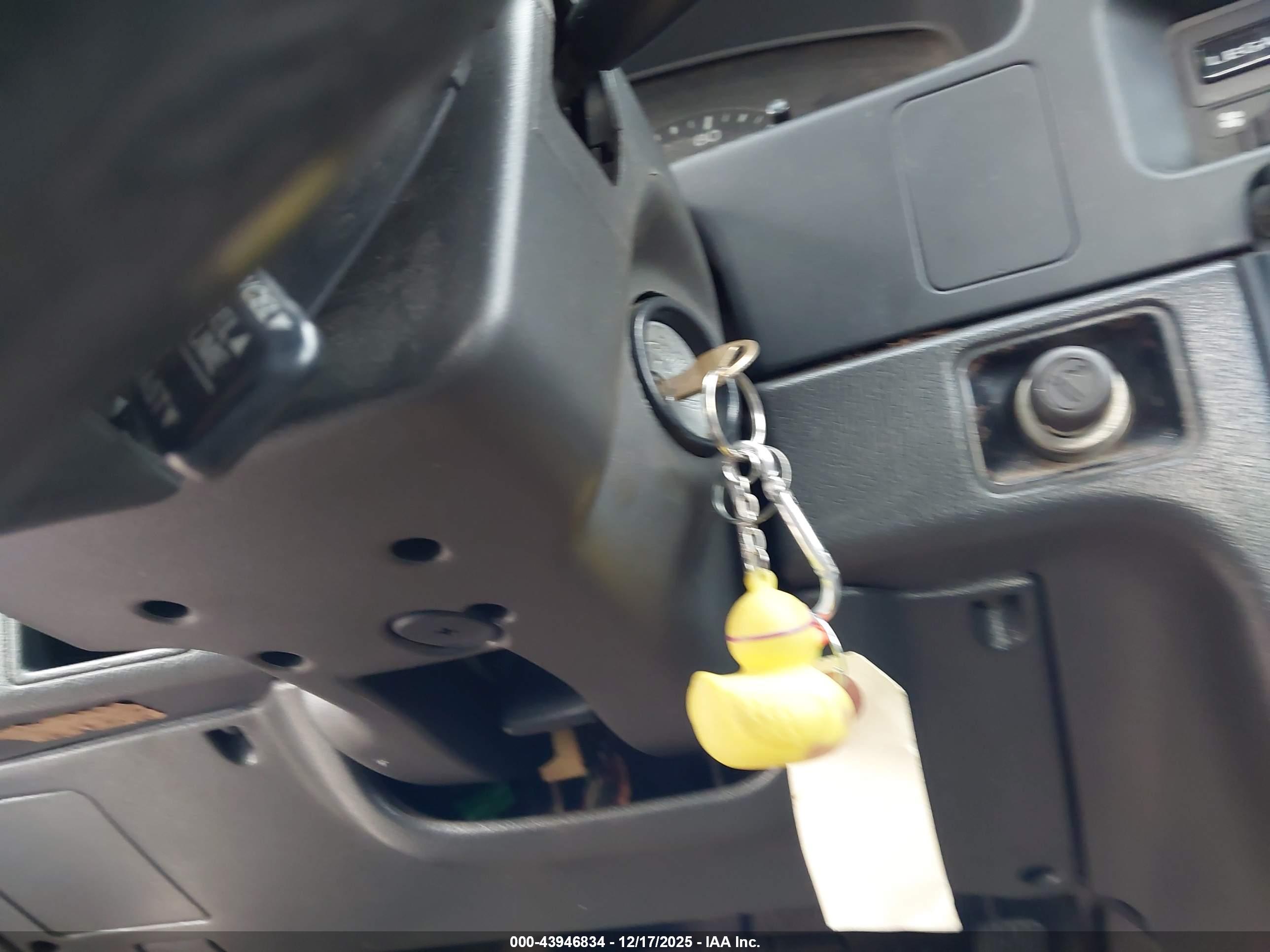 SUBARU LEGACY image 11