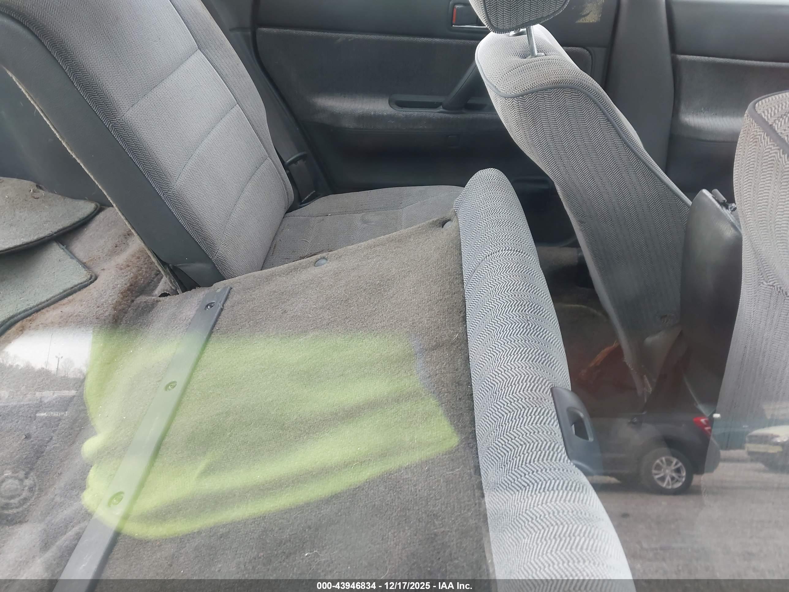 SUBARU LEGACY image 8