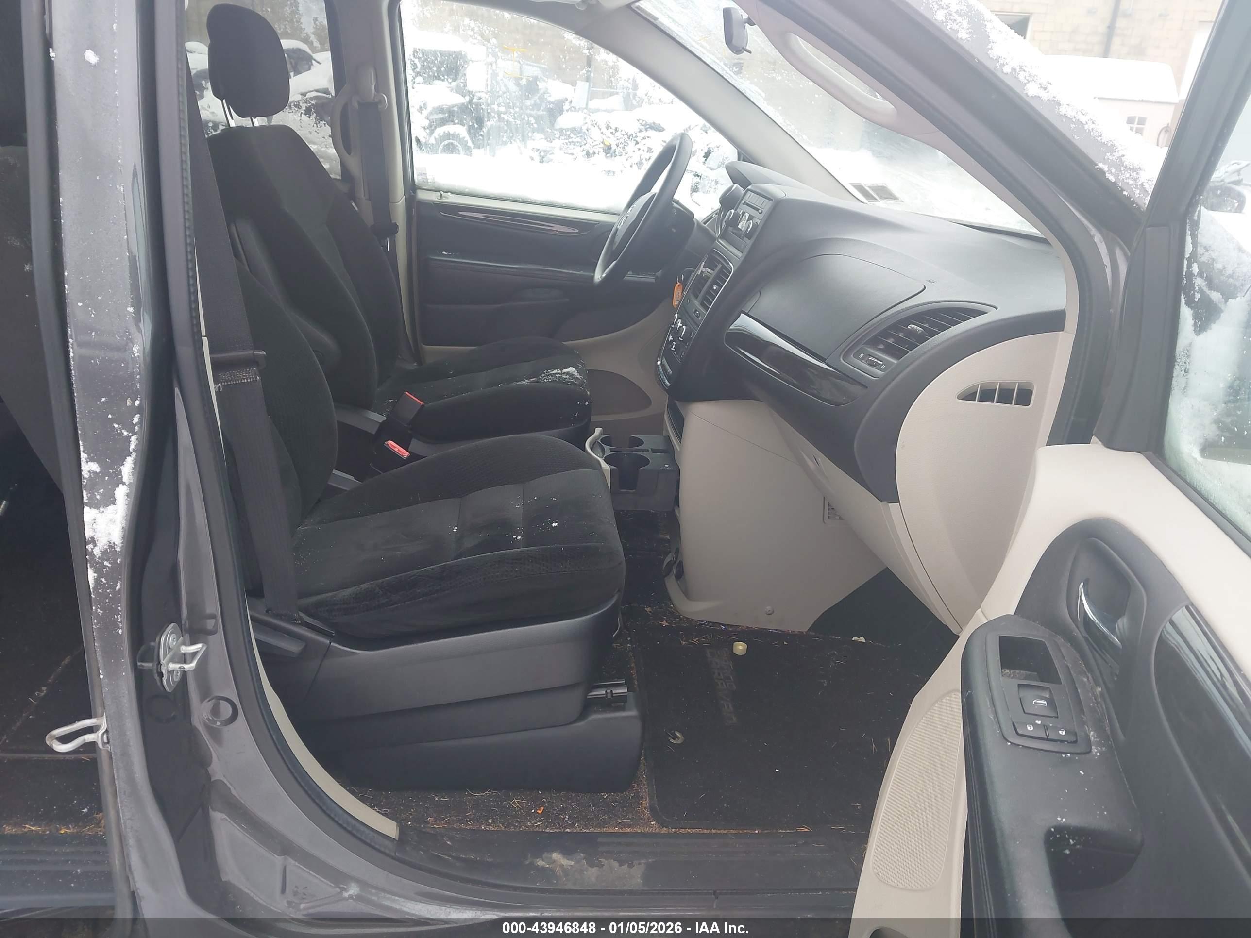 DODGE GRAND image 5