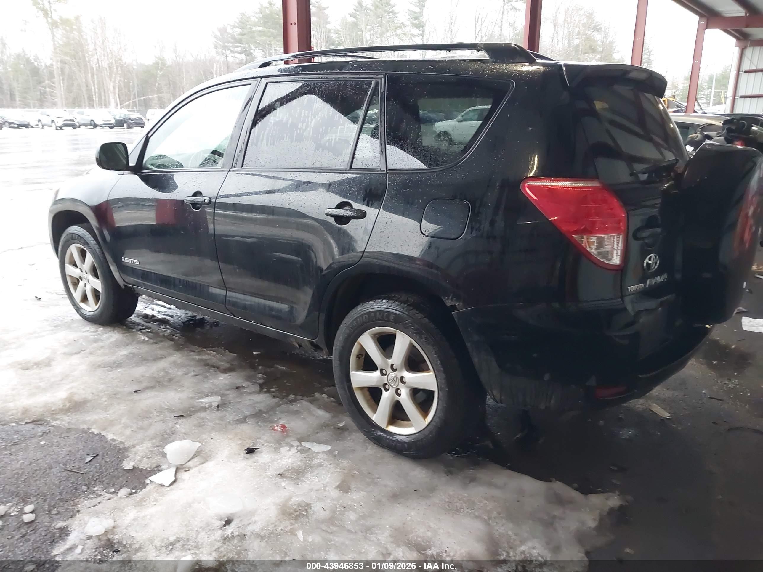 TOYOTA RAV4 image 3