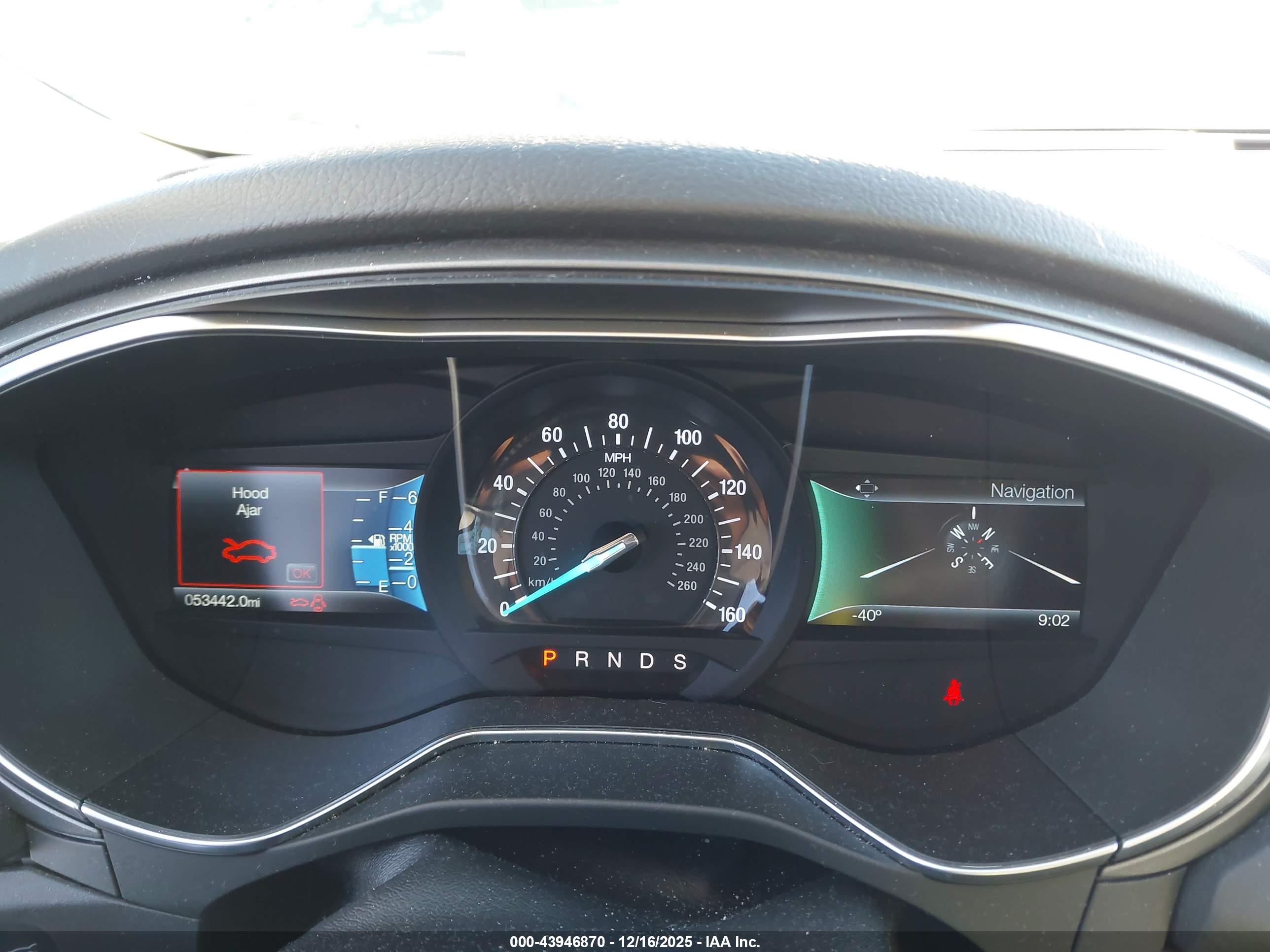 FORD FUSION image 7