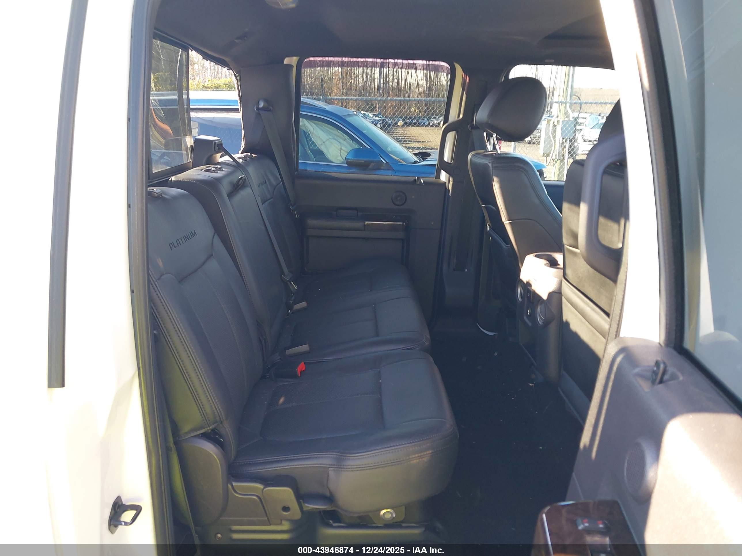 FORD F-450 image 7