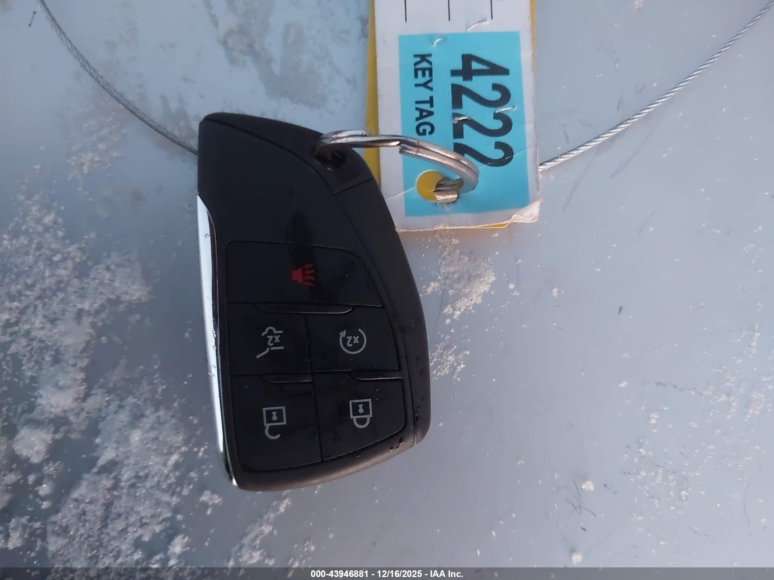 CHEVROLET EQUINOX image 11