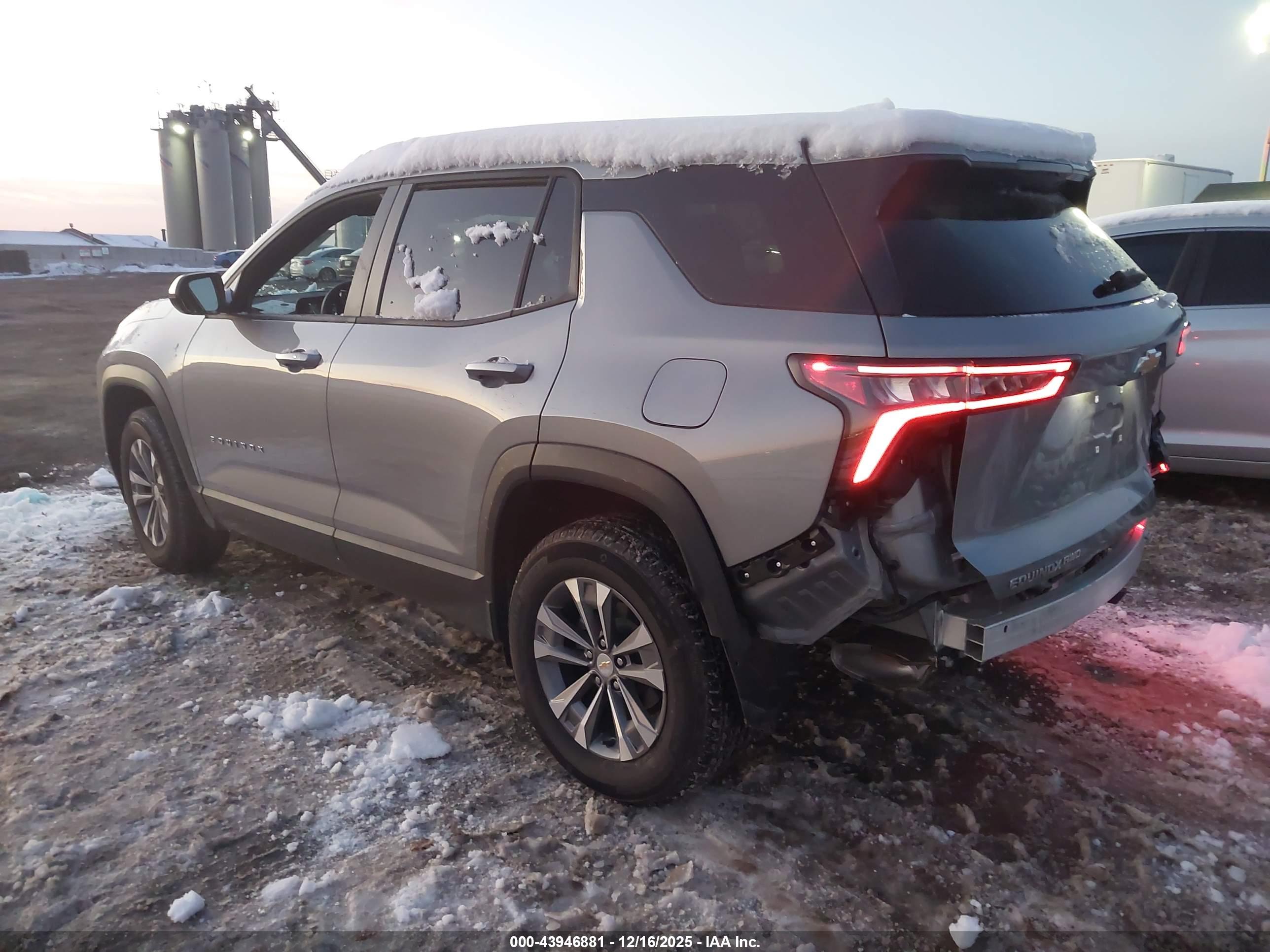 CHEVROLET EQUINOX image 3