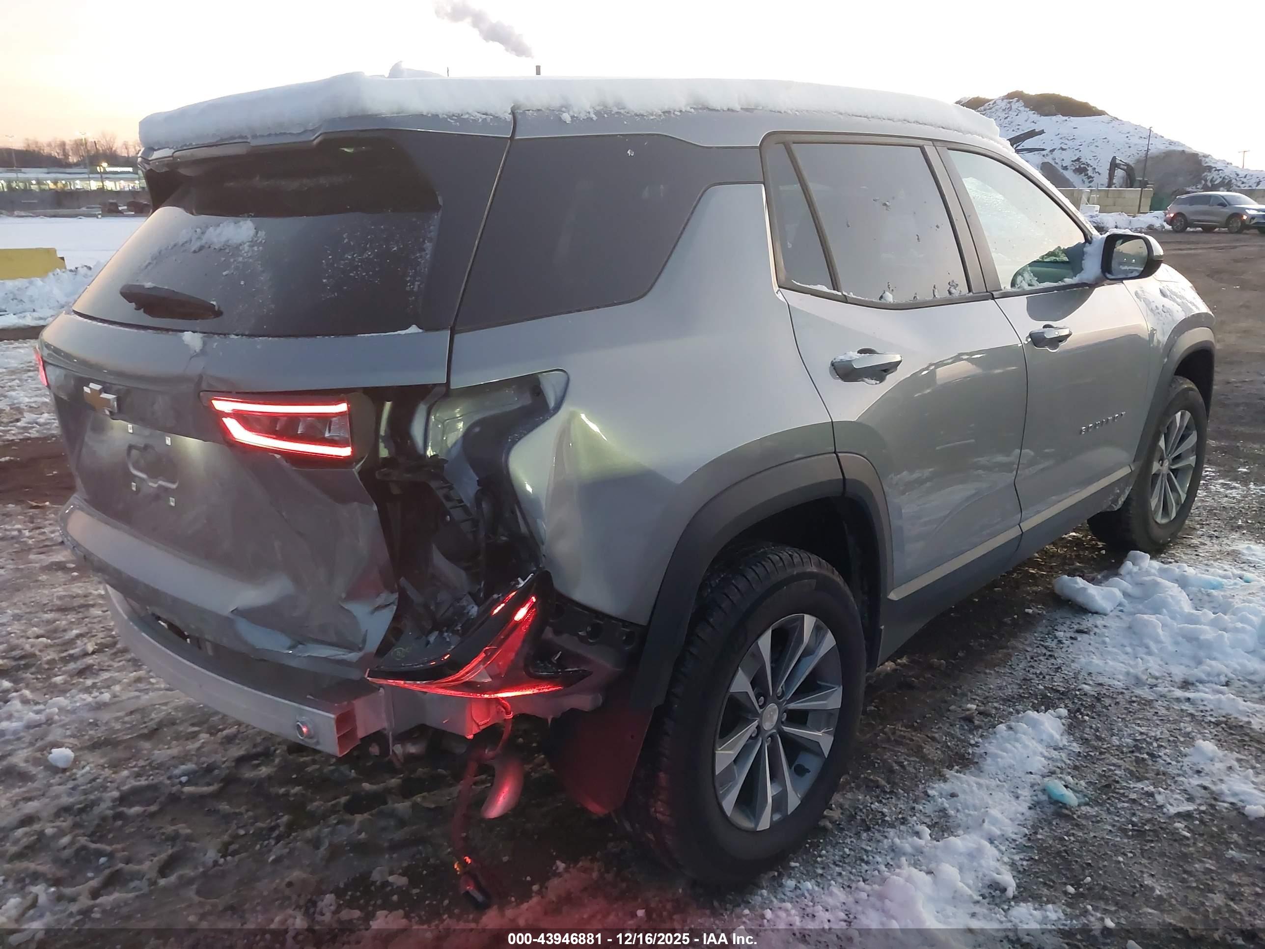 CHEVROLET EQUINOX image 4